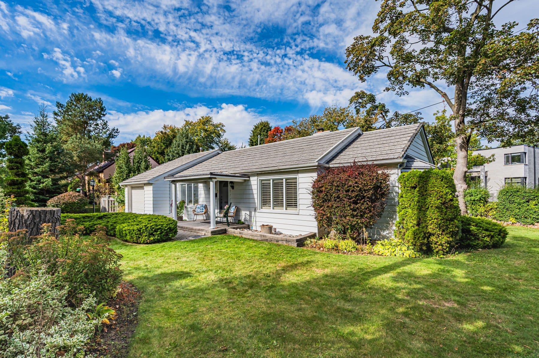 43 Maple Avenue S, Mississauga, ON L5H 2R5