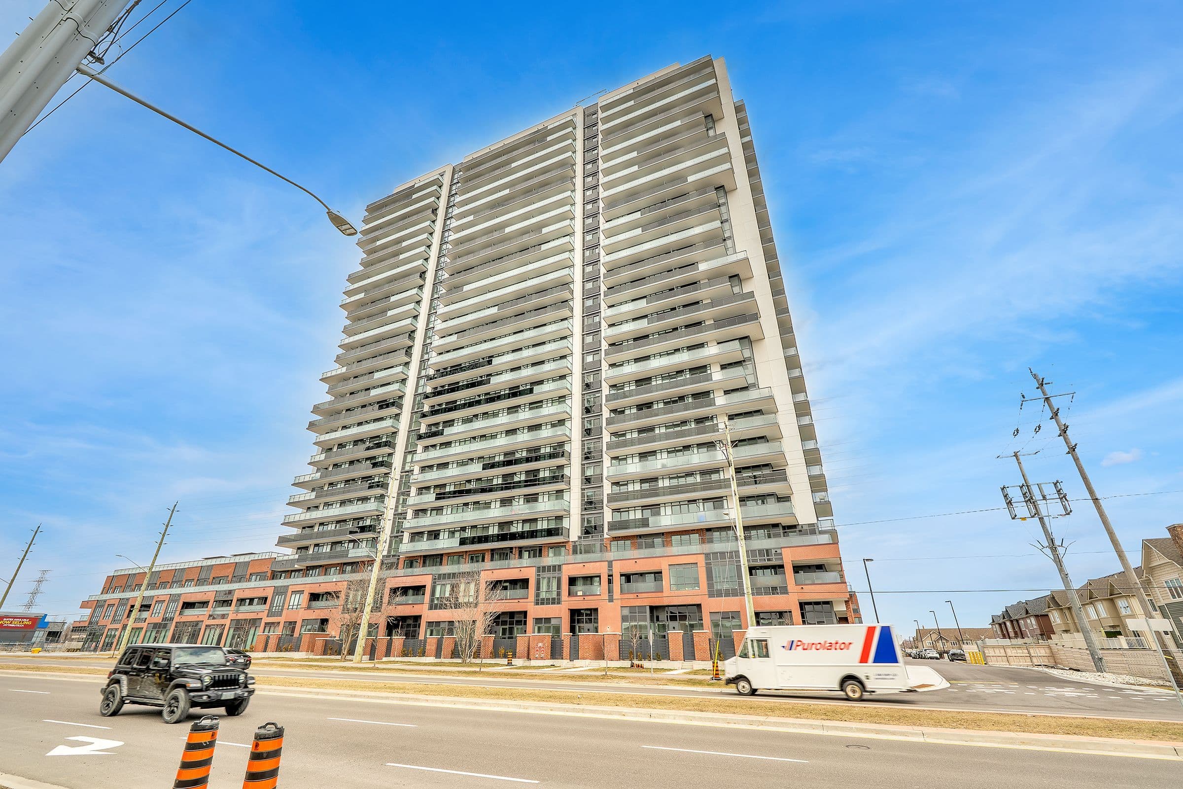 2545 Simcoe Street N 2215, Oshawa, ON L1L 0W3