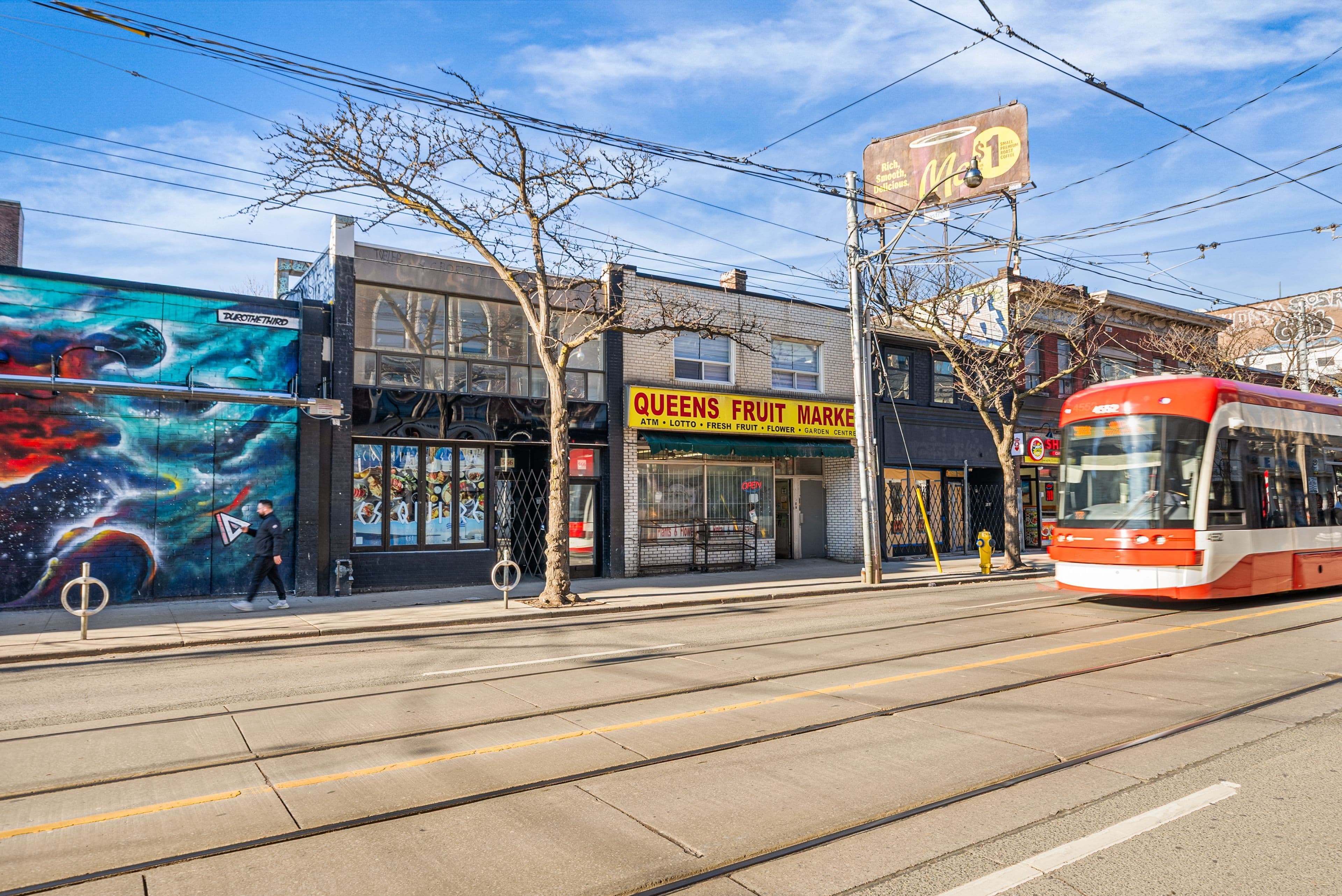 566 Queen Street W, Toronto C01, ON M5V 2B5