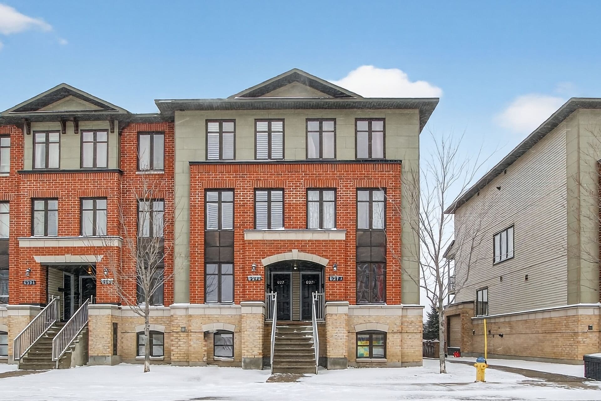 627B Chapman Mills Drive, Barrhaven, ON K2J 5T1