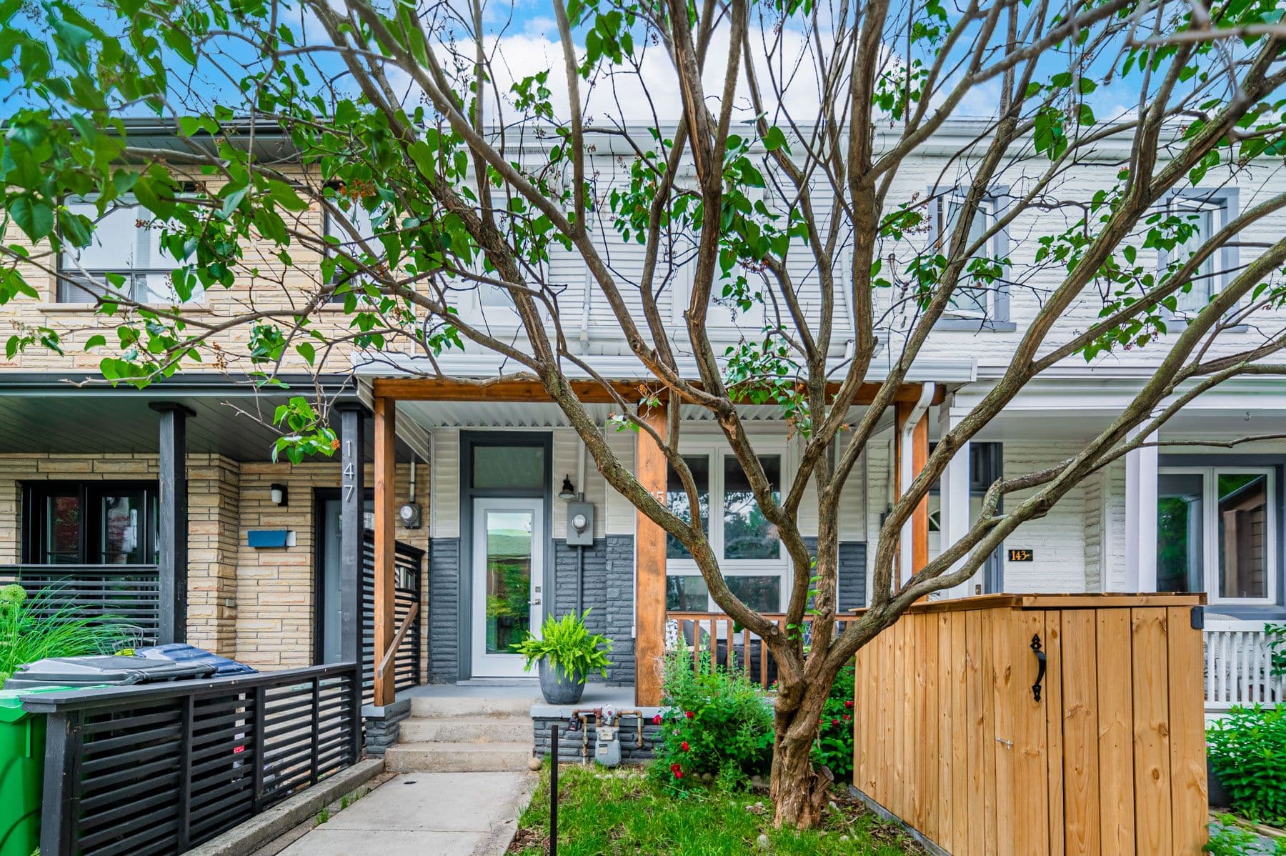 145 Claremont Street, Toronto C01, ON M6J 2M7