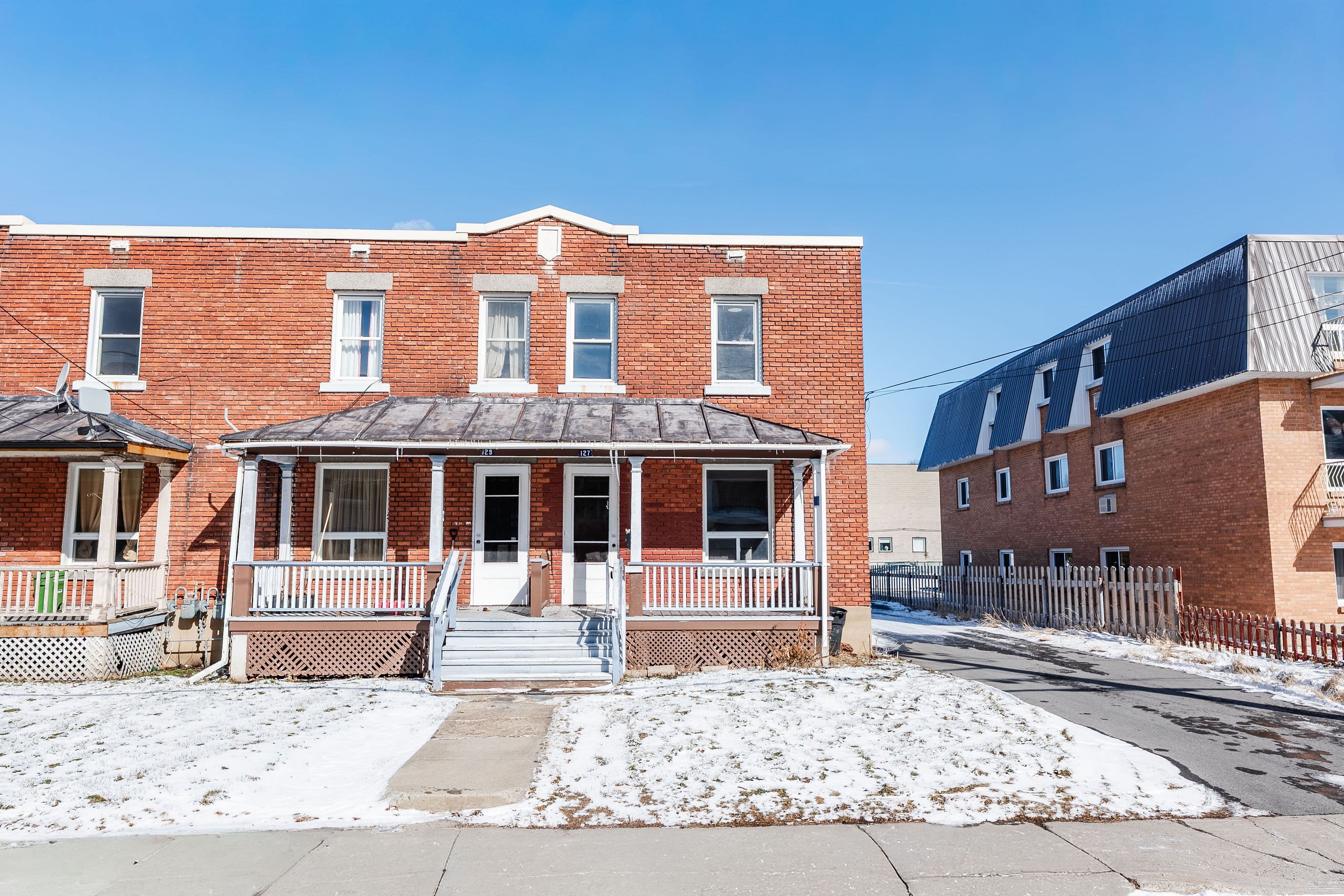 127 First Street W, Cornwall, ON K6J 1C2
