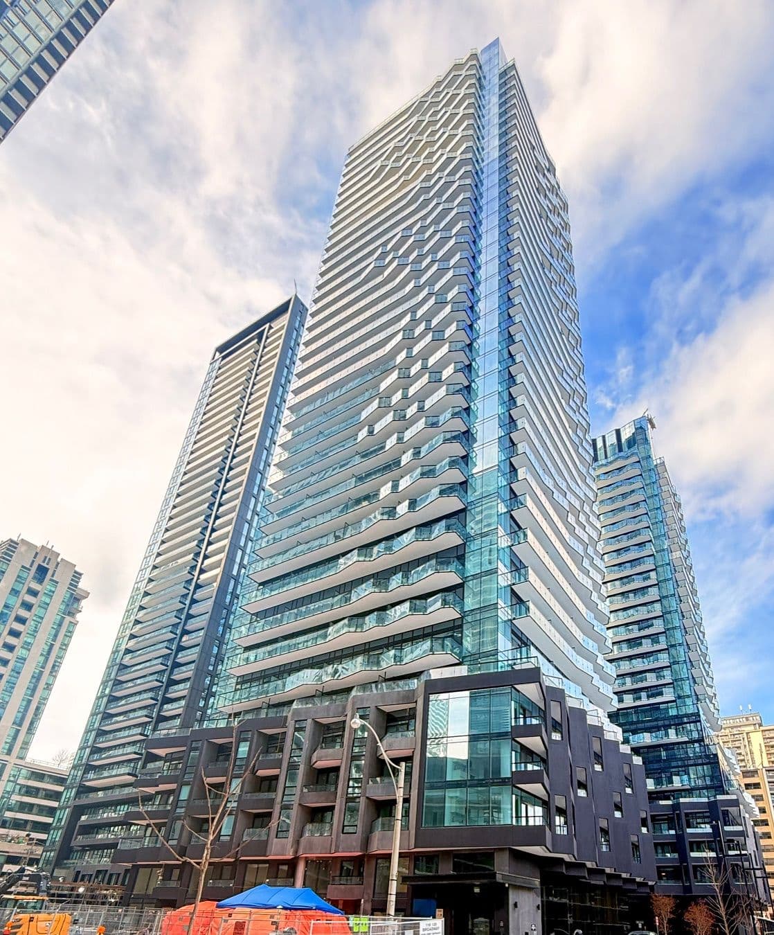 110 Broadway Avenue 601, Toronto C10, ON M4P 1V7