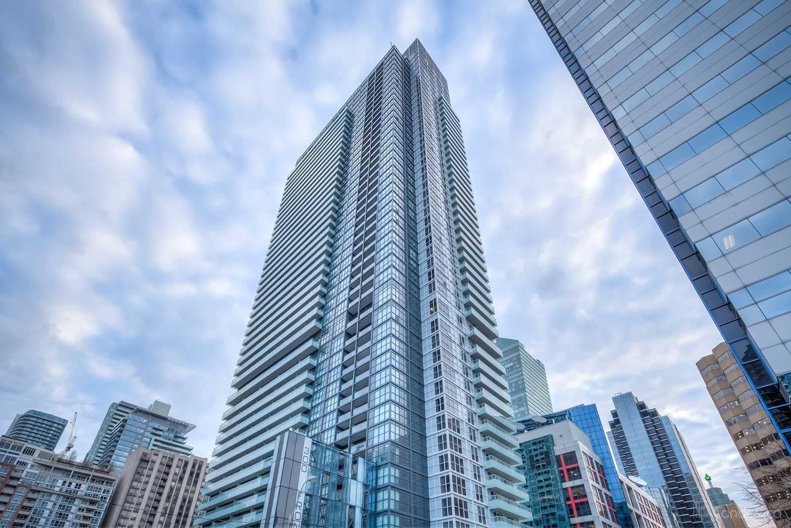 300 Front Street W 2409, Toronto C01, ON M5V 0E9