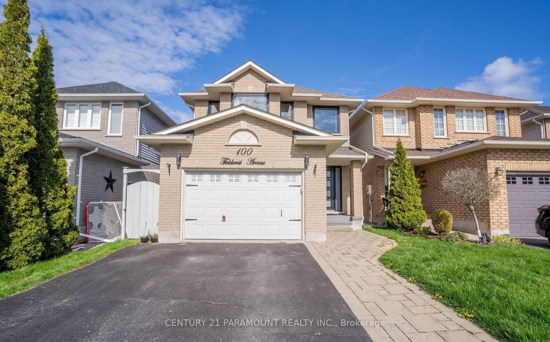 100 Fieldcrest Avenue, Clarington, ON L1E 2Y9