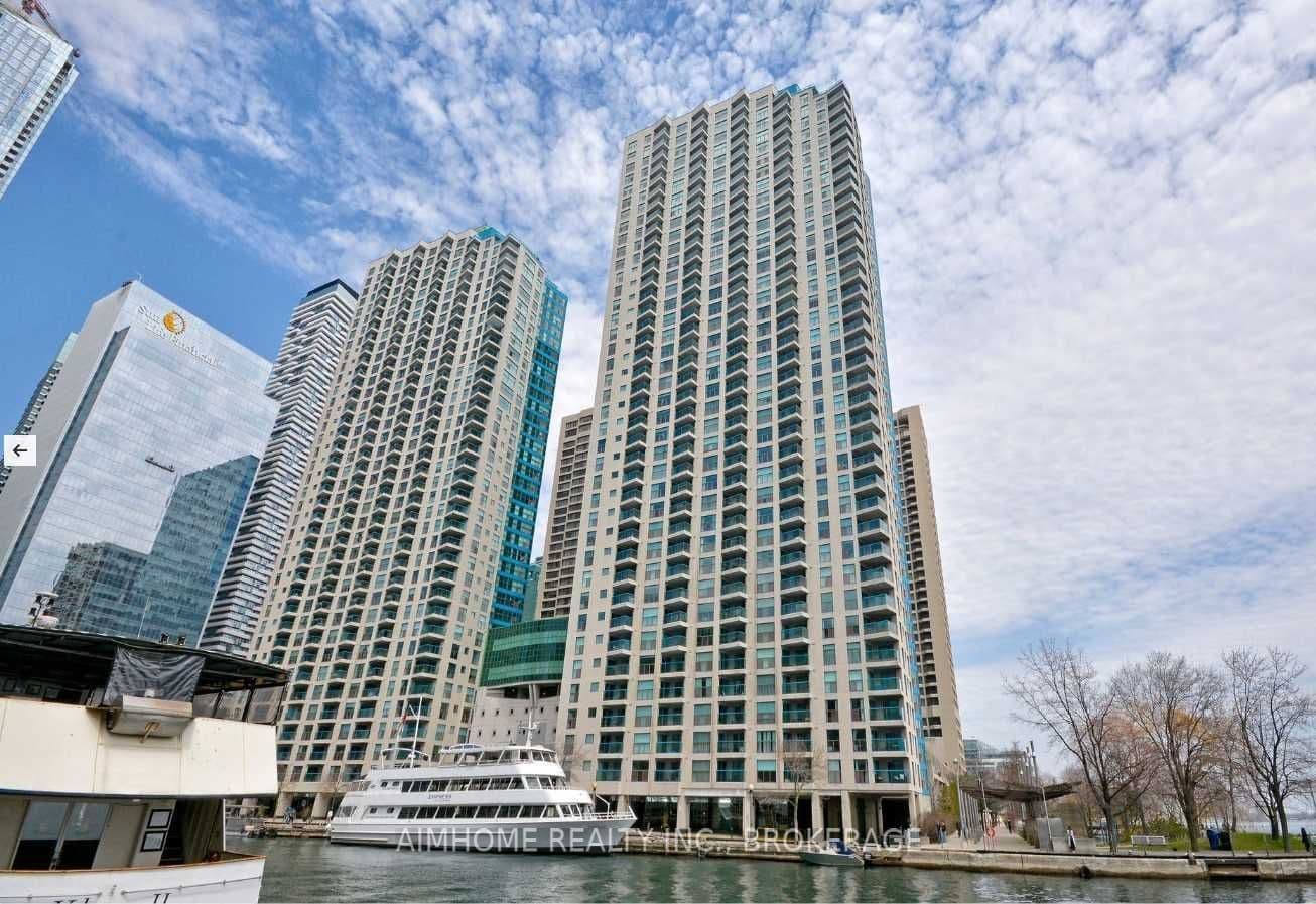 99 Harbour Square 2003, Toronto C01, ON M5J 2H2