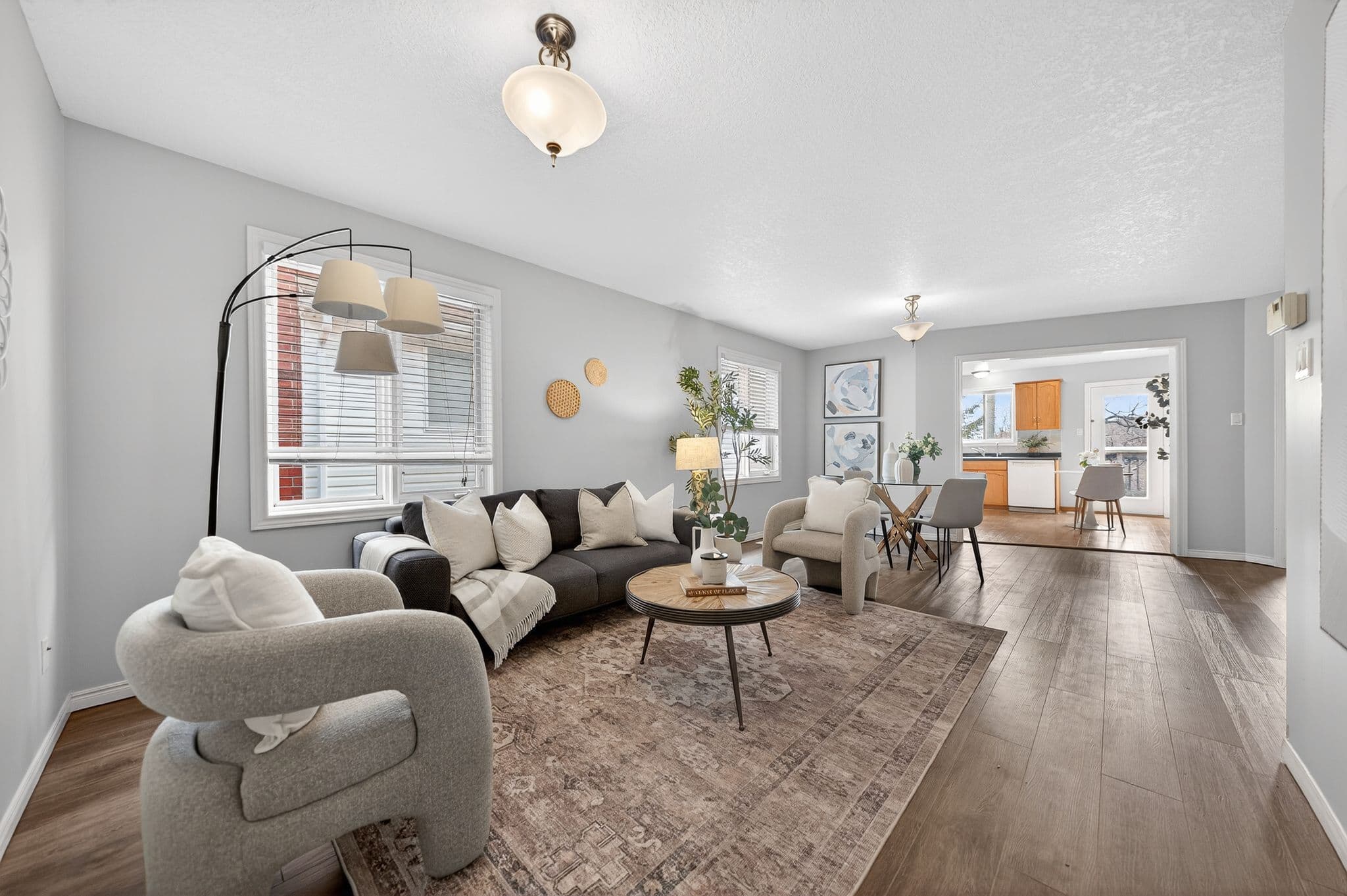 24 Stanmore Avenue, Kitchener, ON N2B 3W2