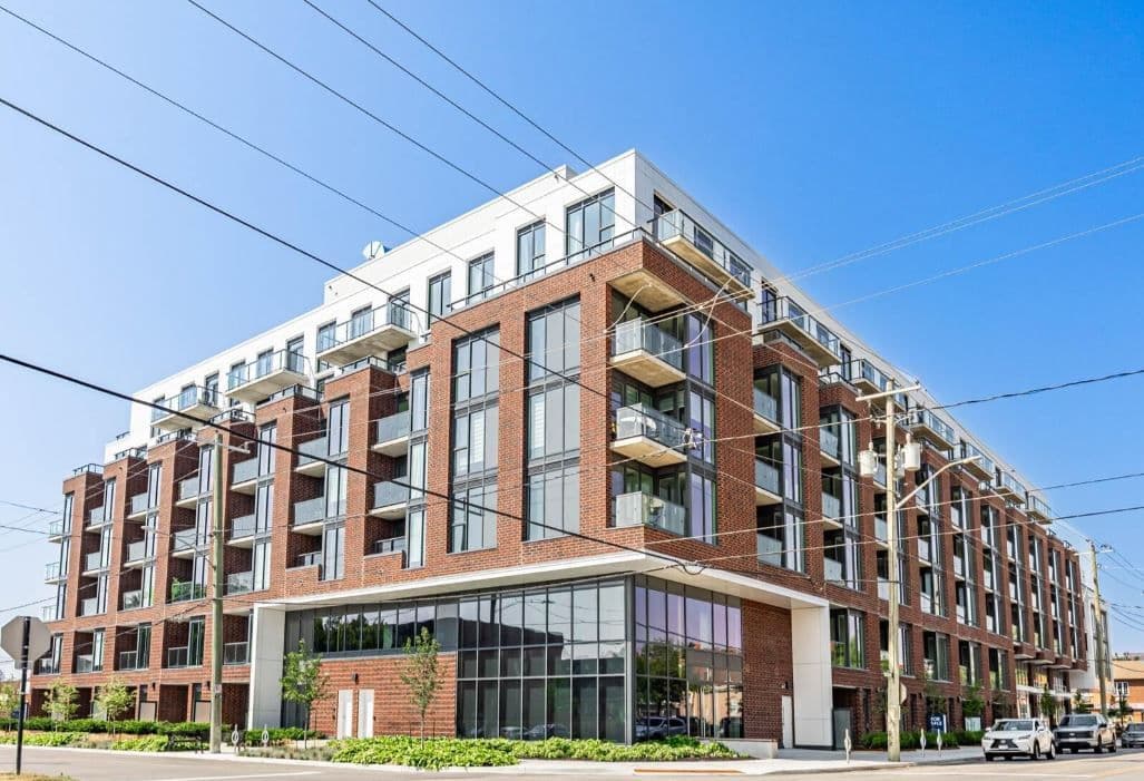 201 Brock Street S 418, Whitby, ON L1N 4K2