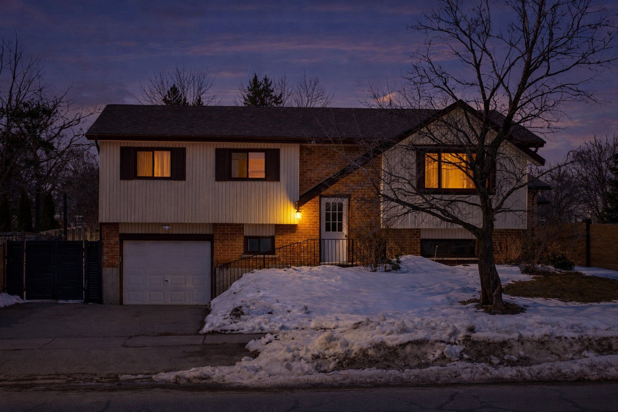 2233 Denure Drive, Peterborough, ON K9K 1V3