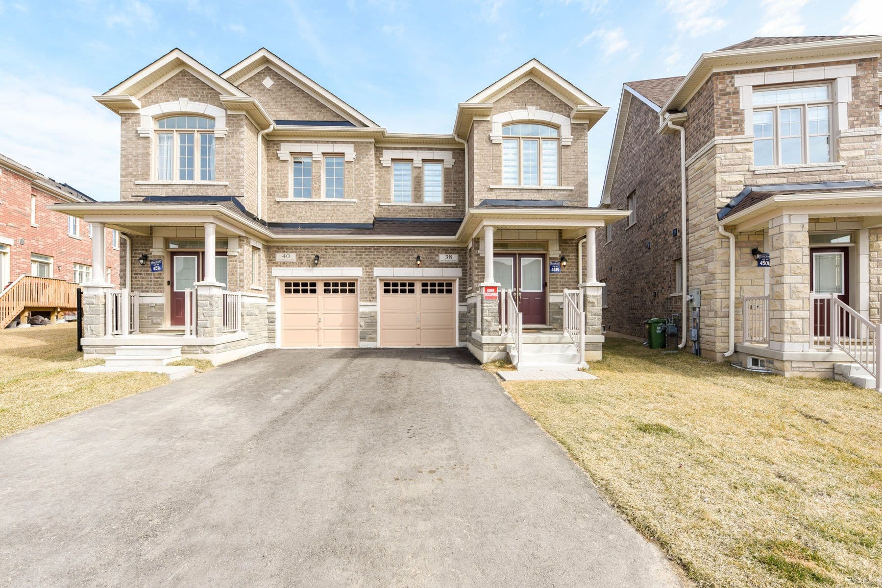38 Silver Meadow Gardens, Hamilton, ON L8B 1Z4