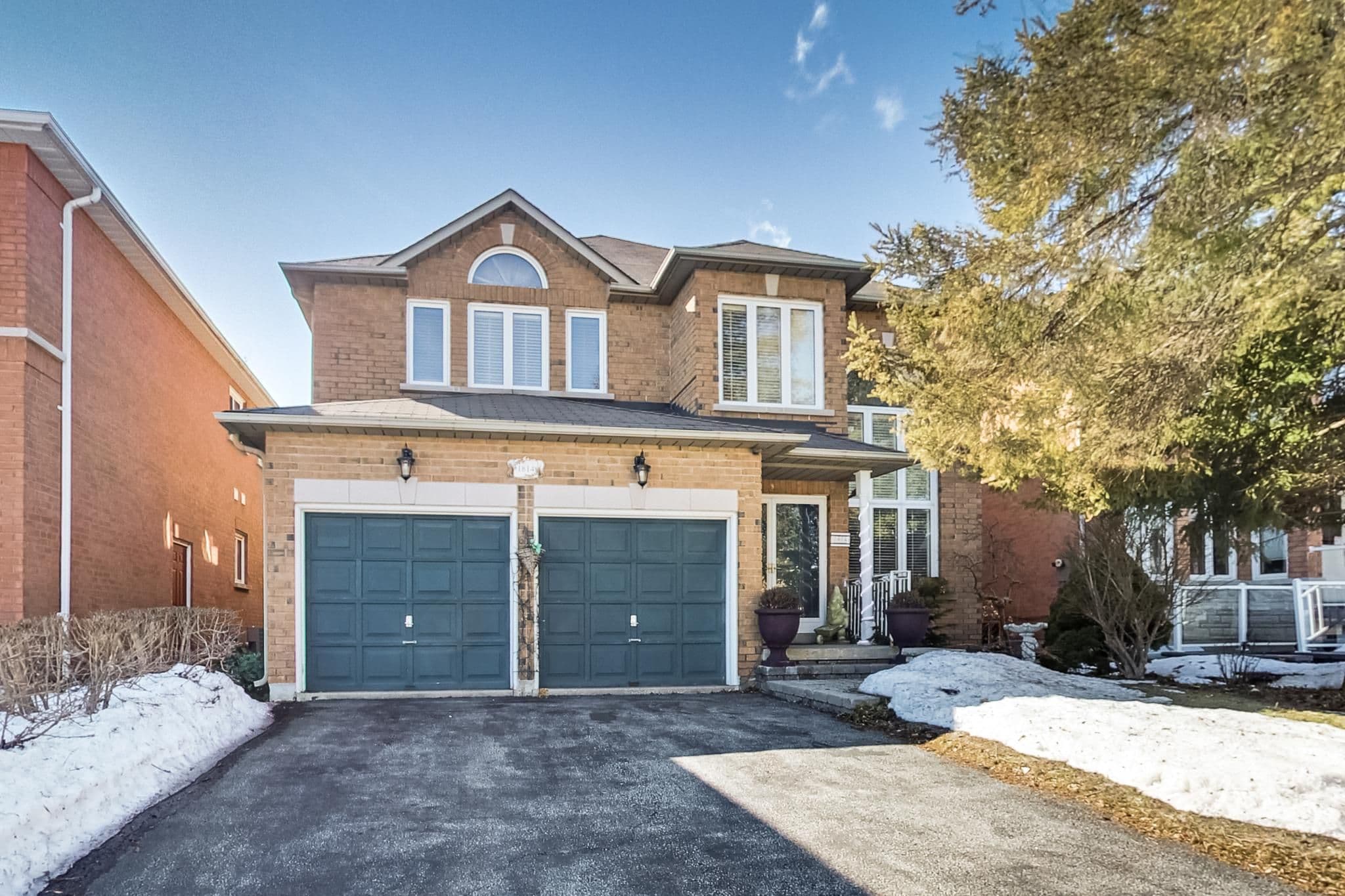 1814 Rosebank Road, Pickering, ON L1V 1P6