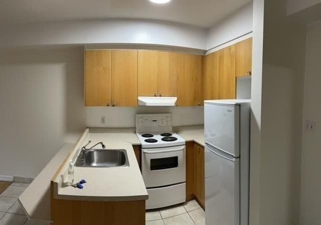 126 Dundas Street 202, Toronto C08, ON M5B 1E2