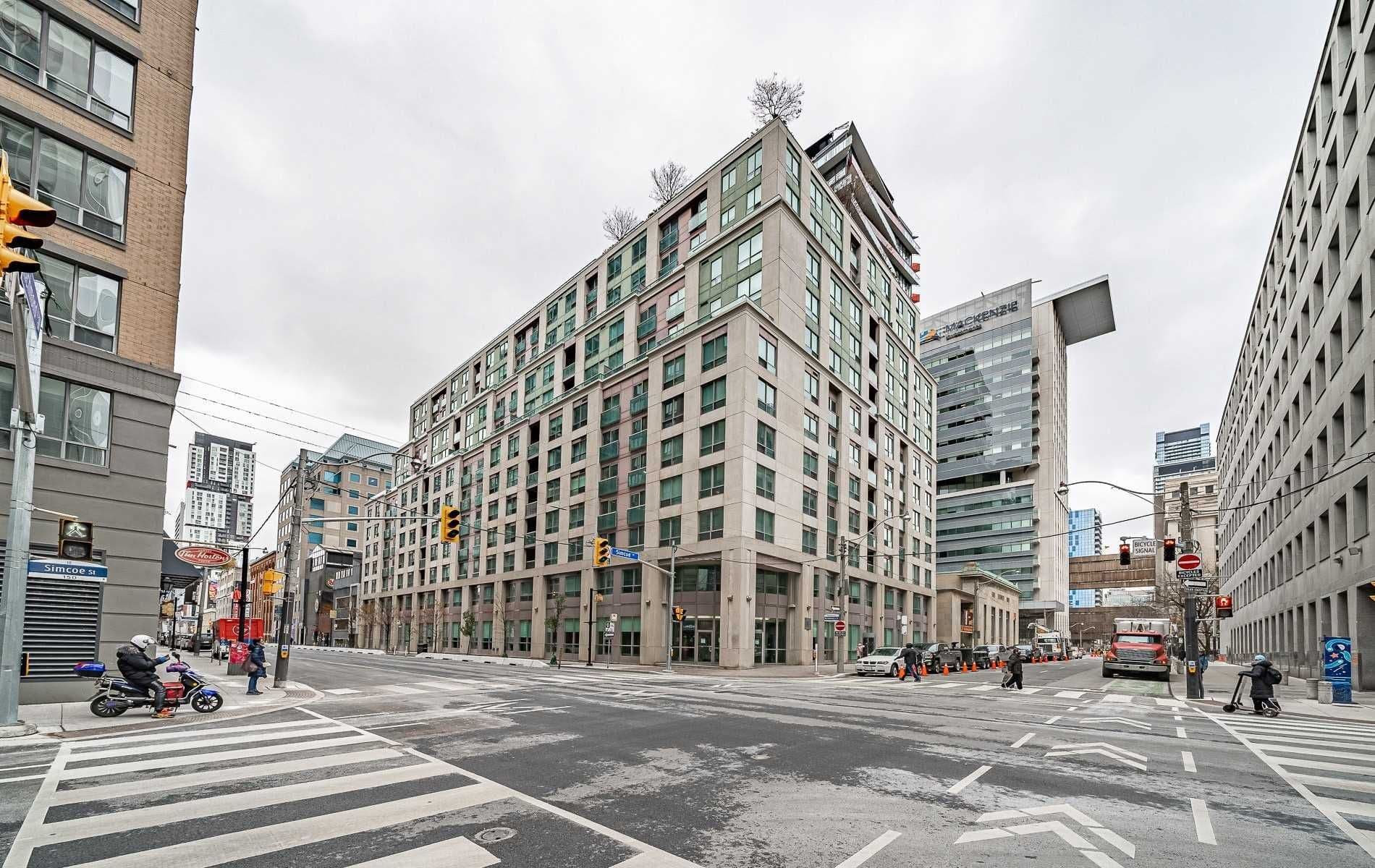 168 Simcoe Street 722, Toronto C01, ON M5H 4C9