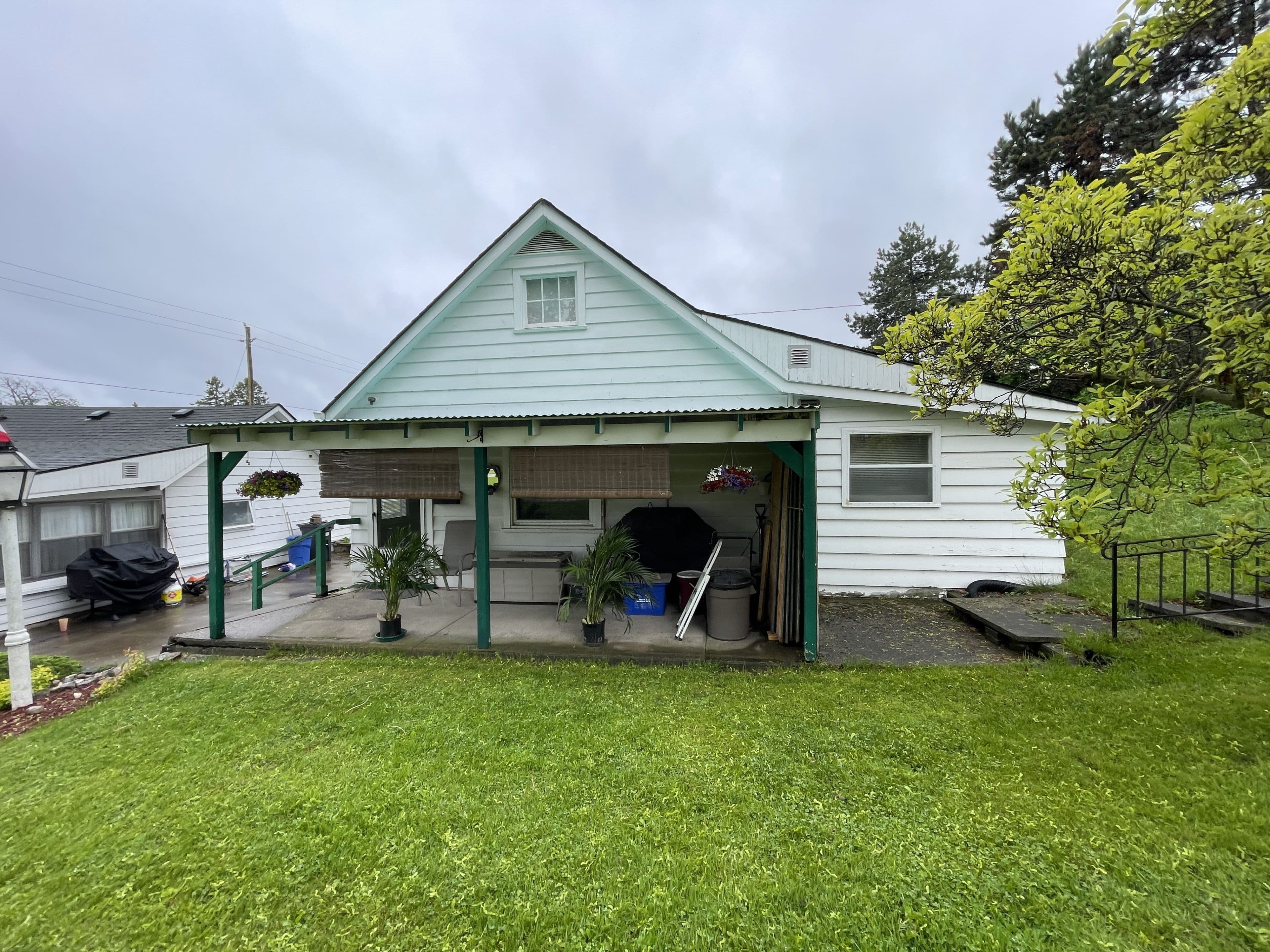 166 Lakeshore Road, Fort Erie, ON L2A 1B2