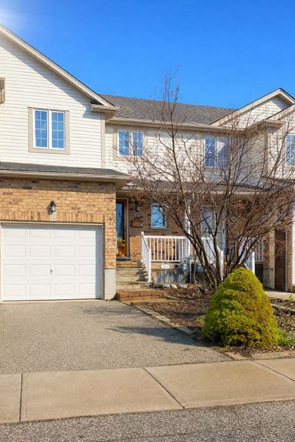 100 Foxglove Crescent, Kitchener, ON N2E 3Y9