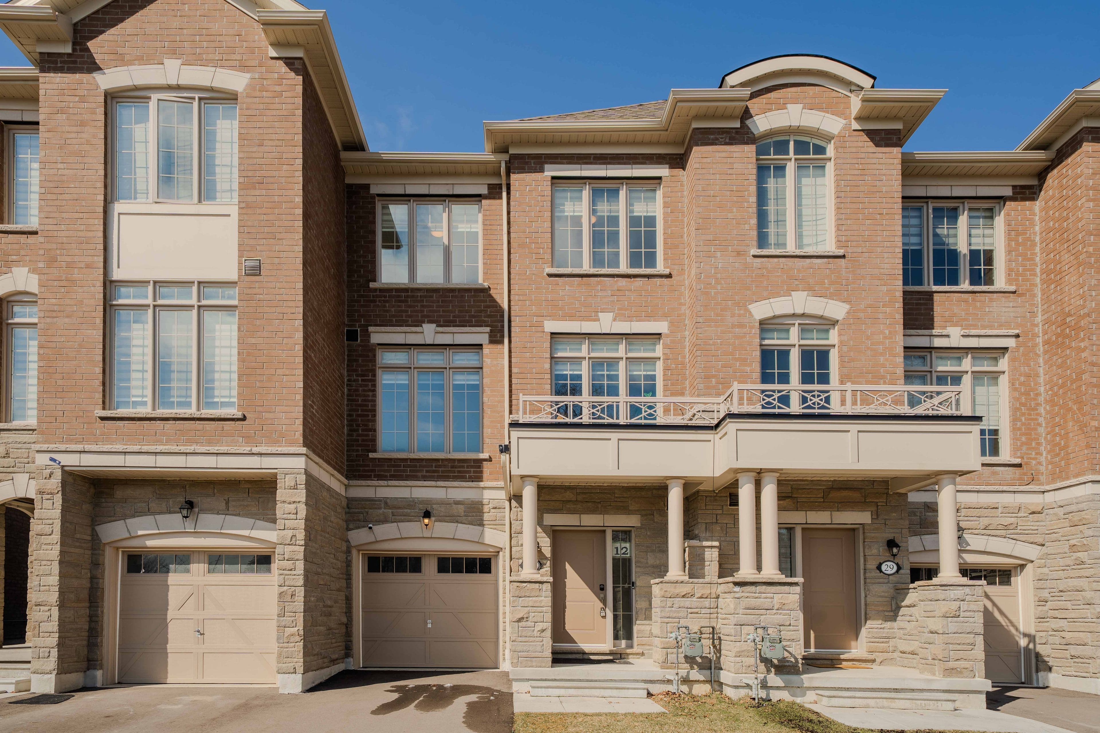 30 Coote Court, Ajax, ON L1T 0P5
