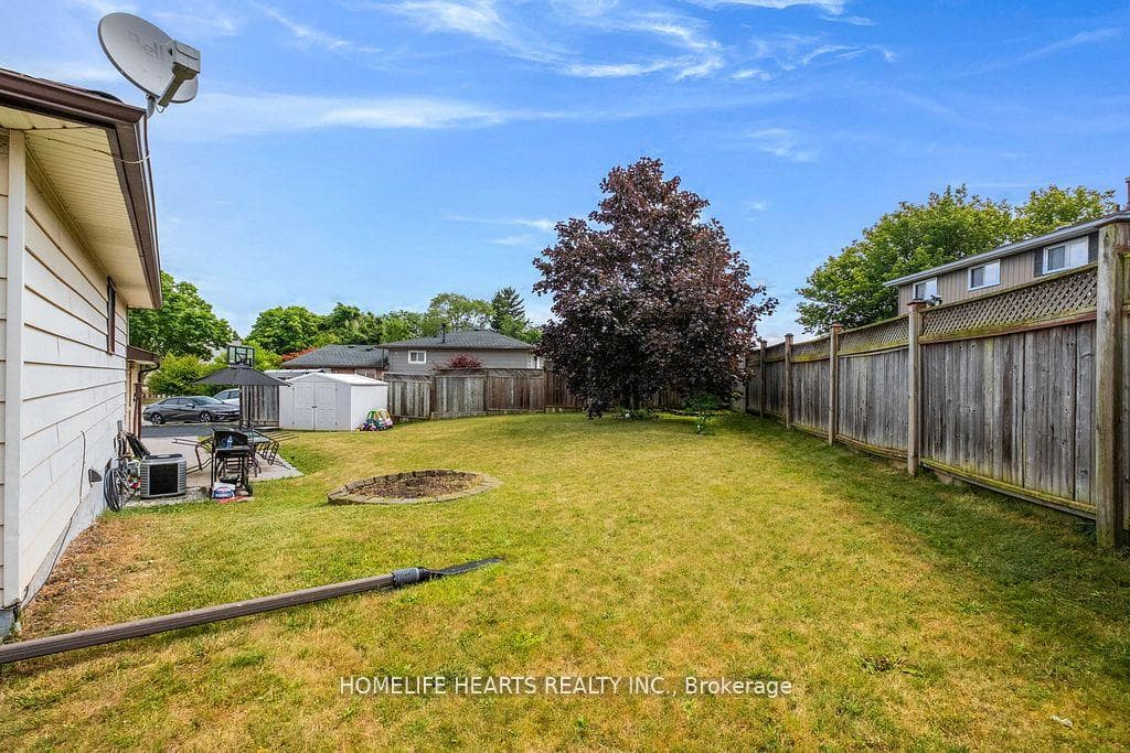 19 Hopewell Crescent, Hamilton, ON L8J 1P3