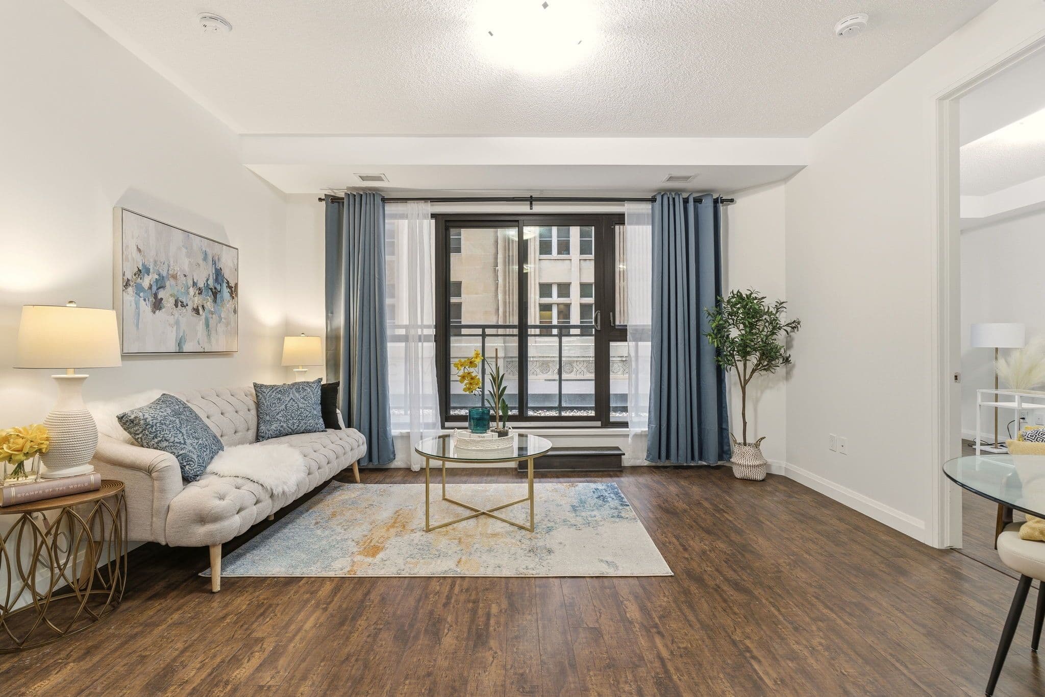 112 King Street E 408, Hamilton, ON L8N 1A8