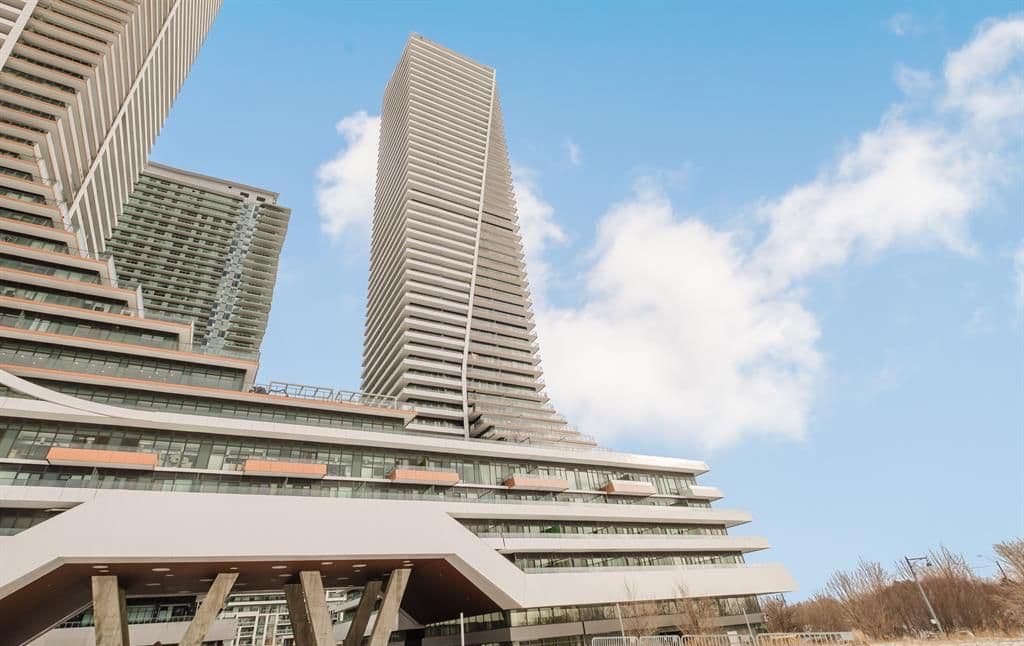 20 Shore Breeze Drive 2703, Toronto W06, ON M8V 0C7