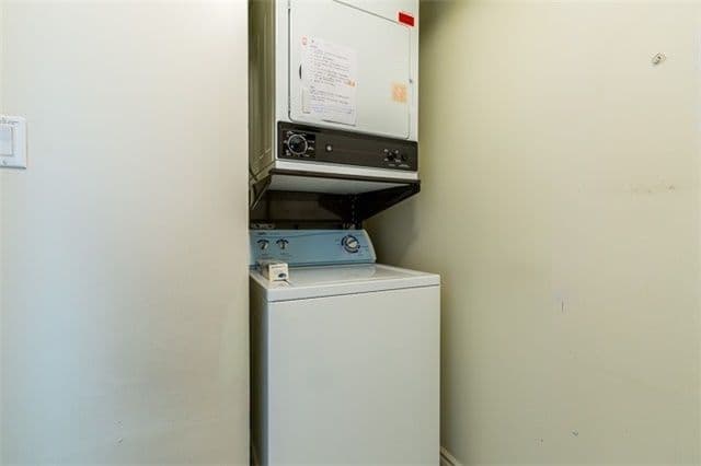 168 Bonis Avenue 1515, Toronto E05, ON M1T 3V6