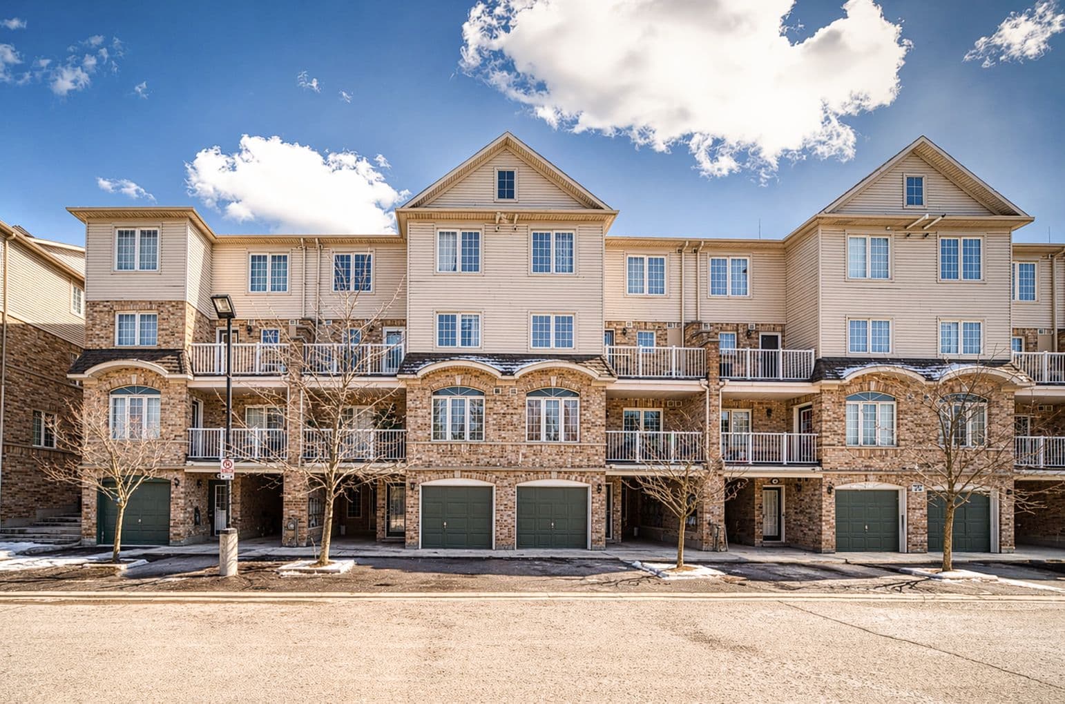 42 Pinery Trail 74, Toronto E11, ON M1B 6K2