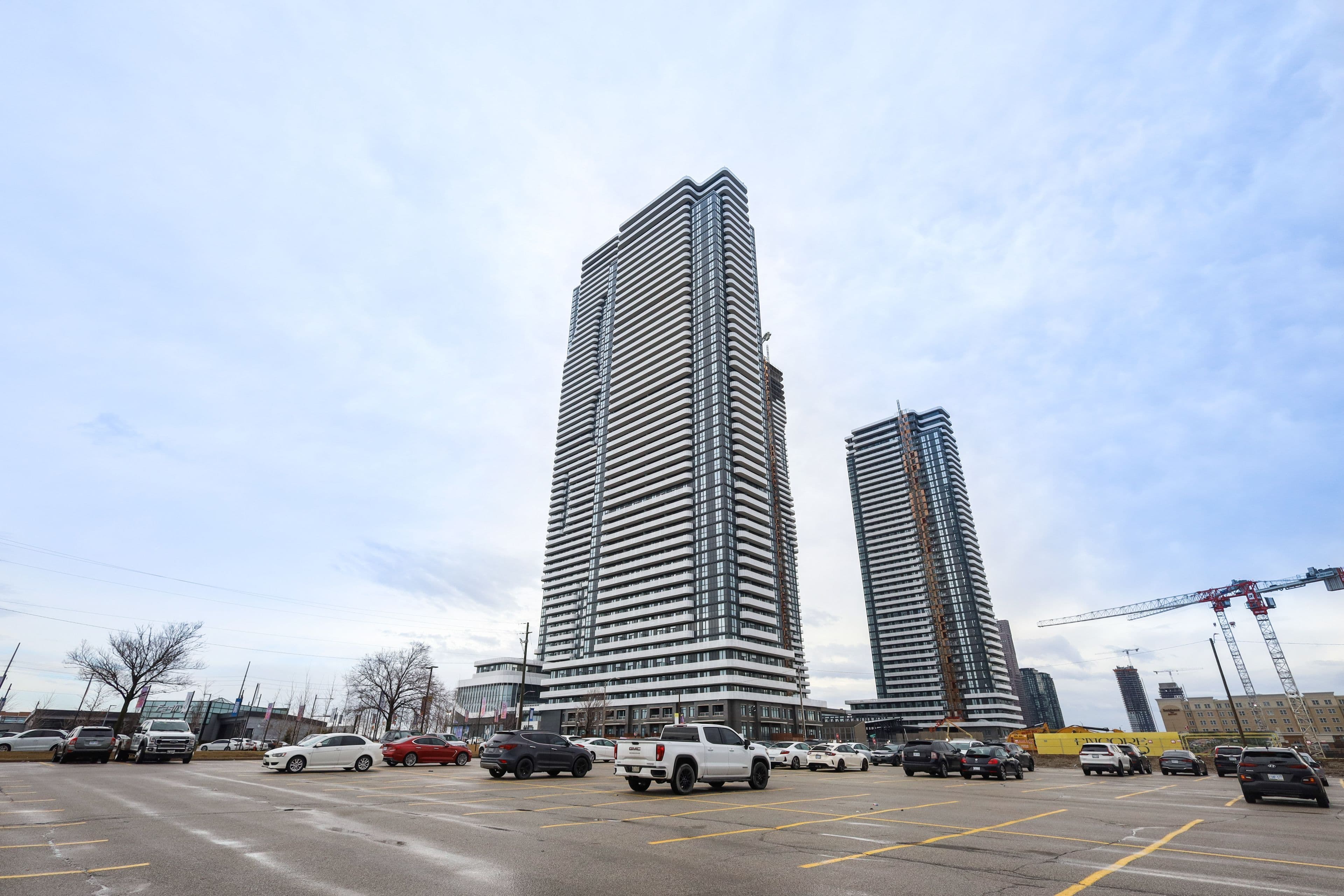195 Commerce Street 3515, Vaughan, ON L4K 0P9