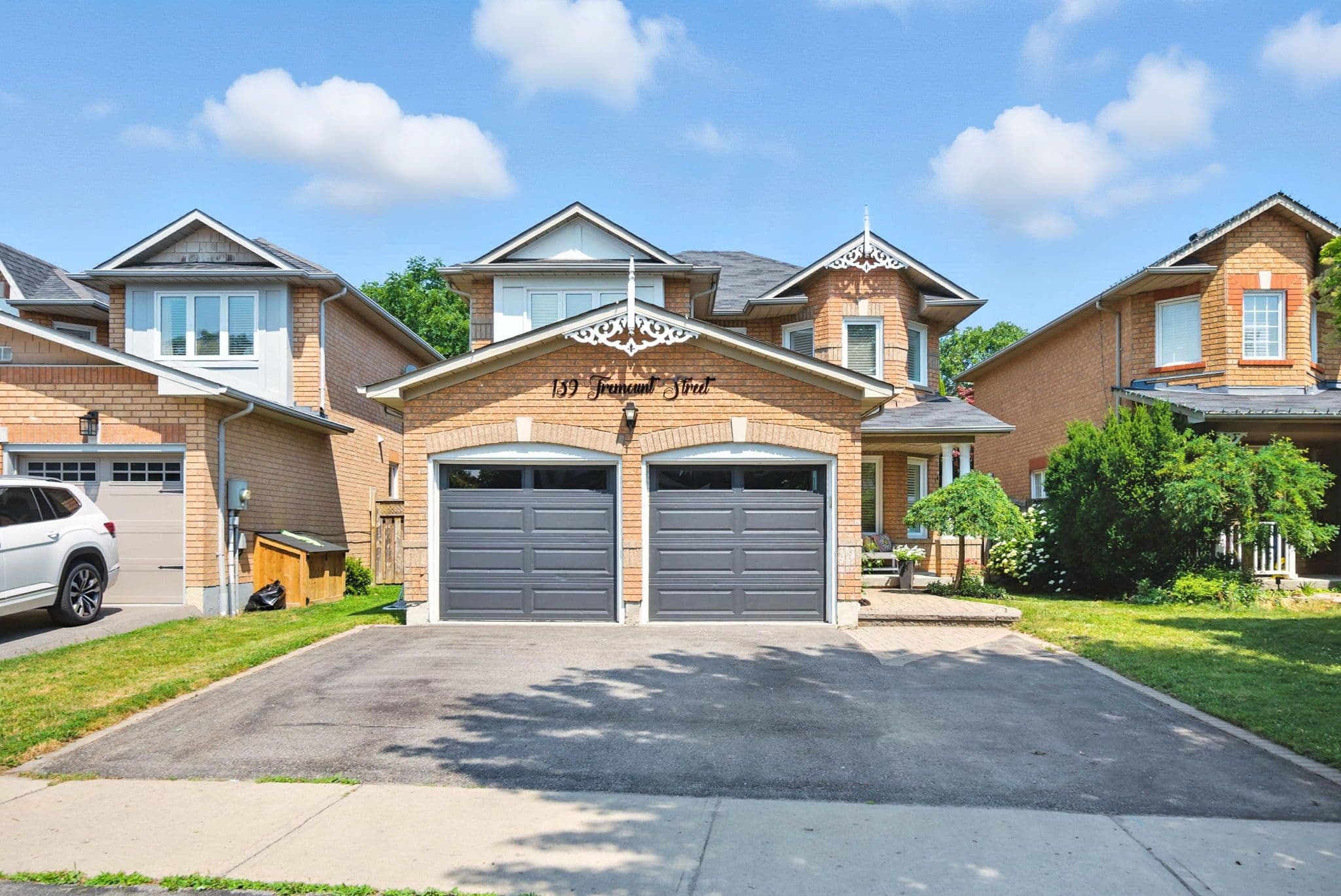 139 Tremount Street, Whitby, ON L1M 1E9