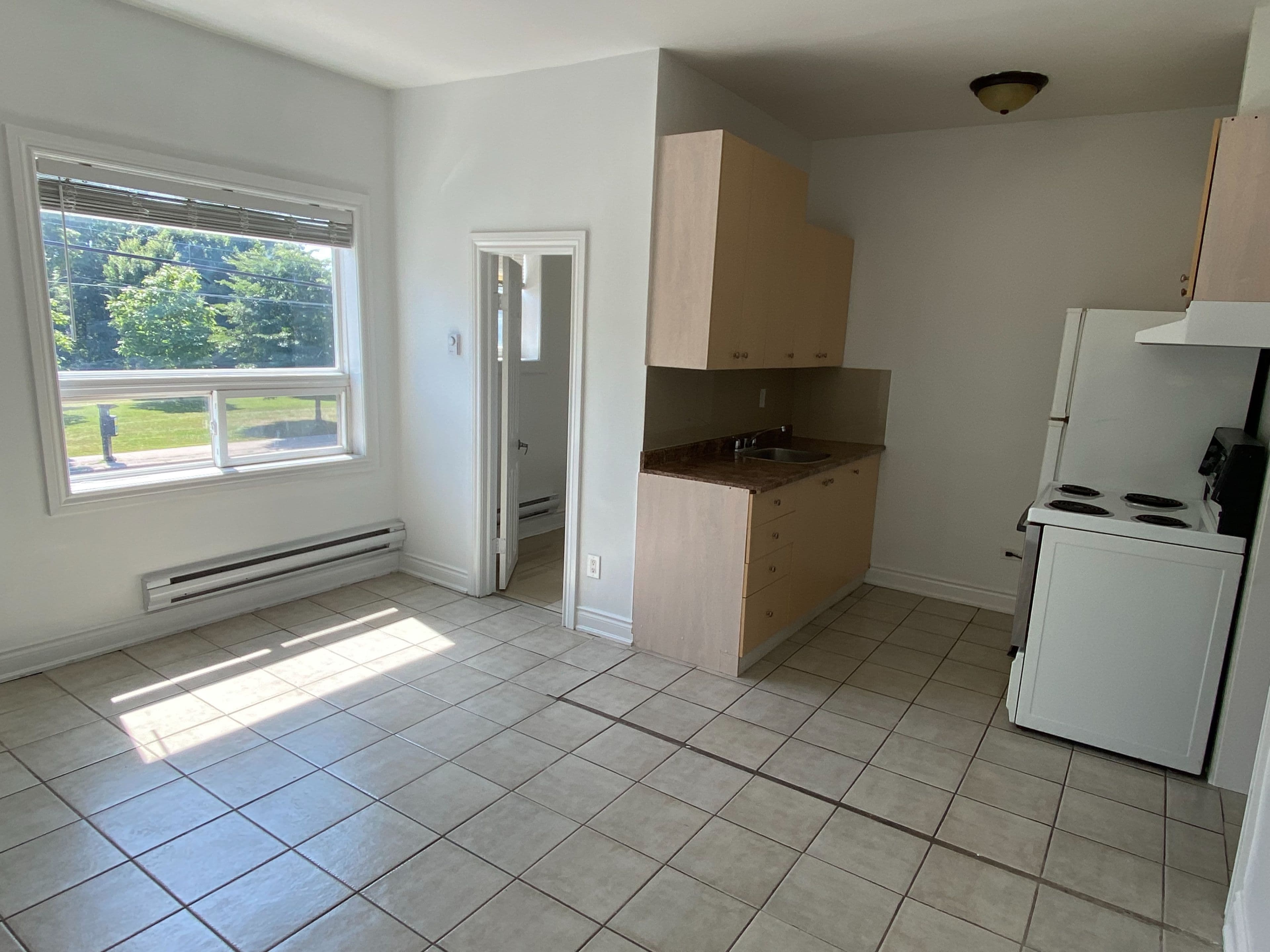 3110 Lake Shore Boulevard W 2, Toronto W06, ON M8V 1L2