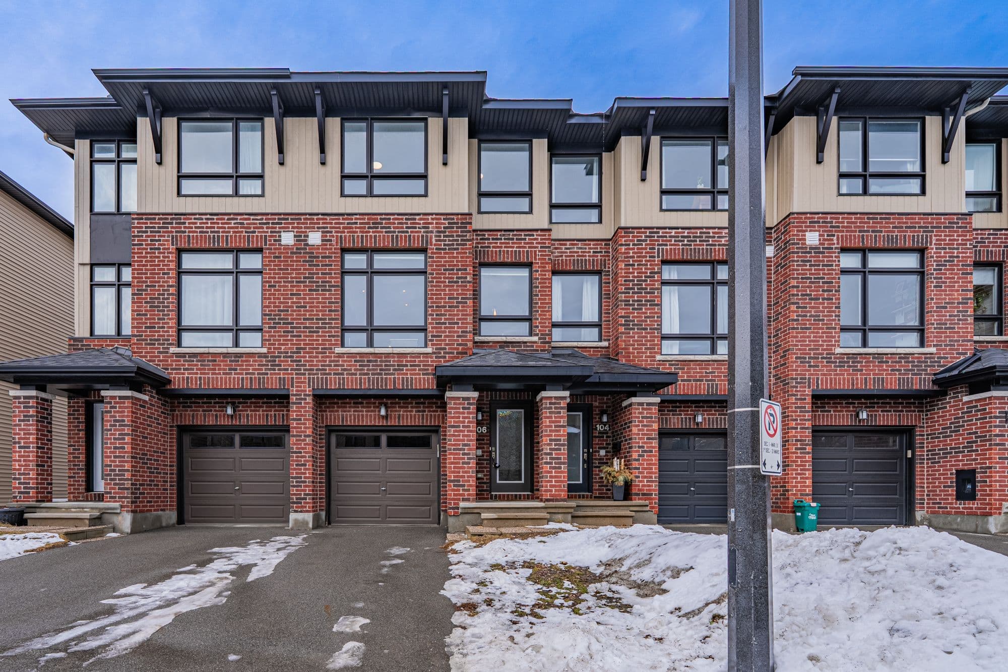 106 WILD SENNA Way, Barrhaven, ON K2J 5Z7