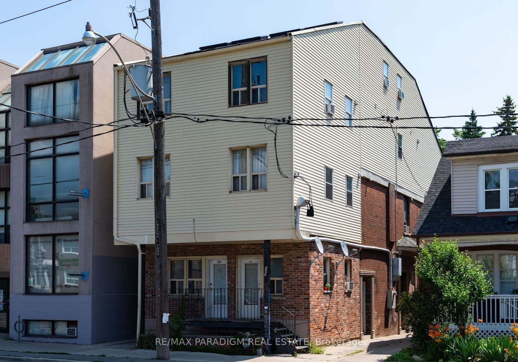 869 Broadview Avenue 104, Toronto E03, ON M4K 2P9