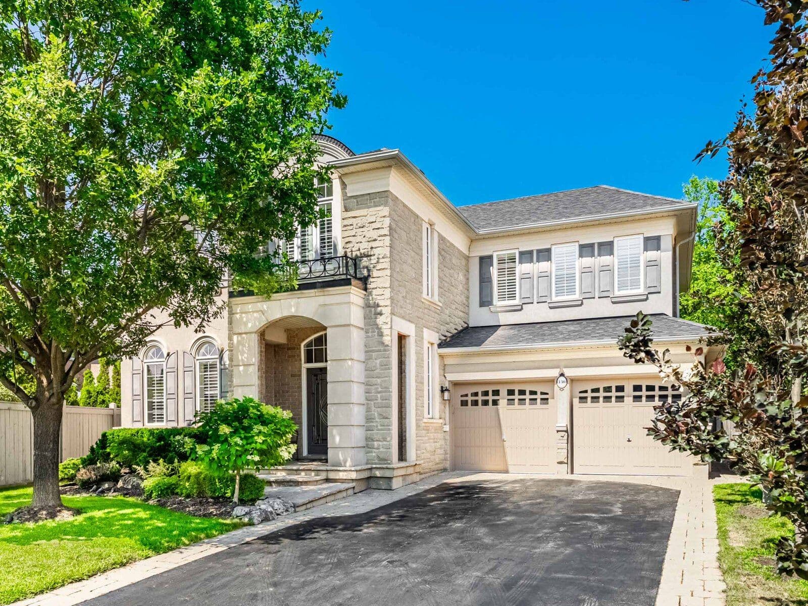 130 Innville Crescent, Oakville, ON L6L 0B8