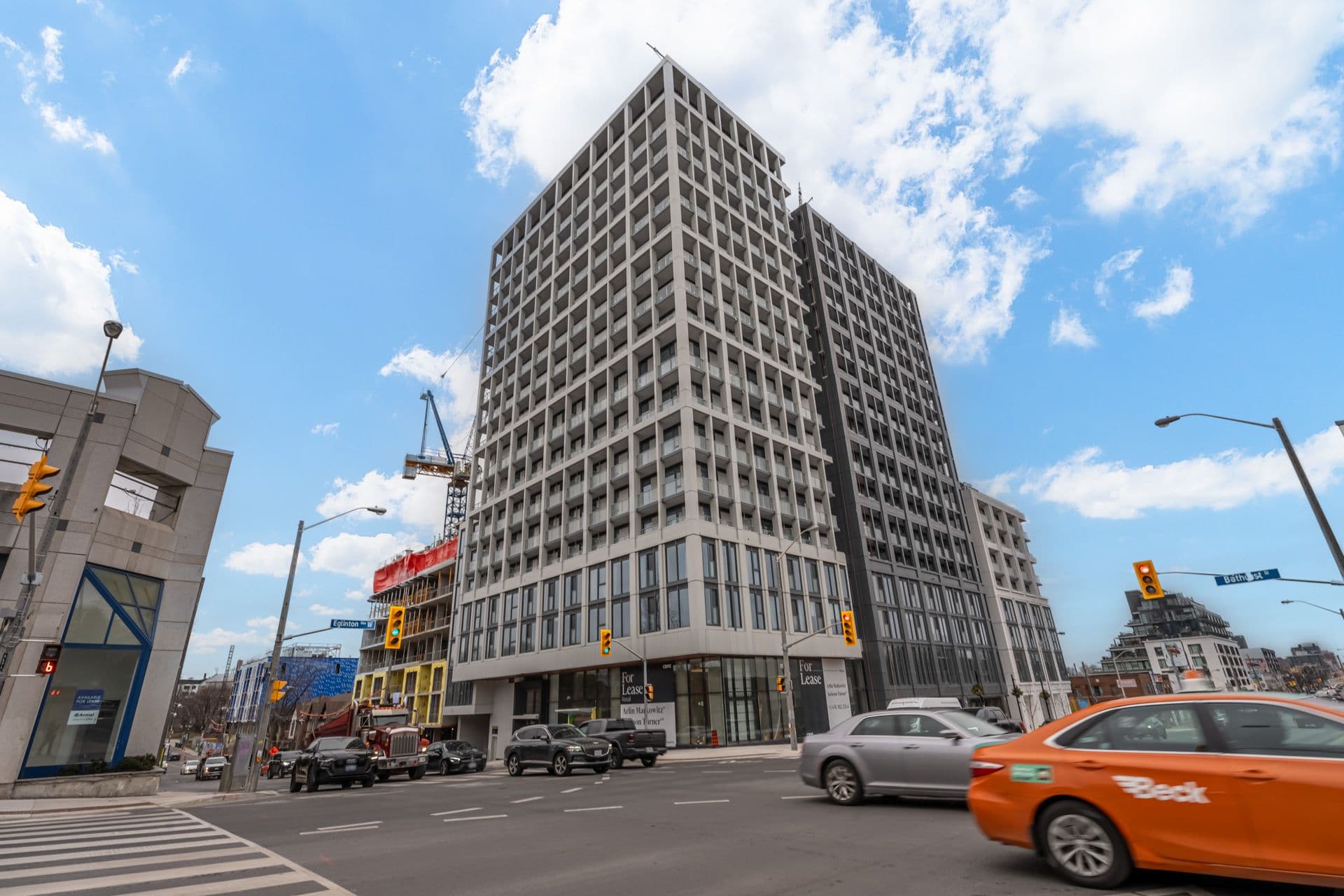 2020 Bathurst Street 627, Toronto C03, ON M5P 3L1