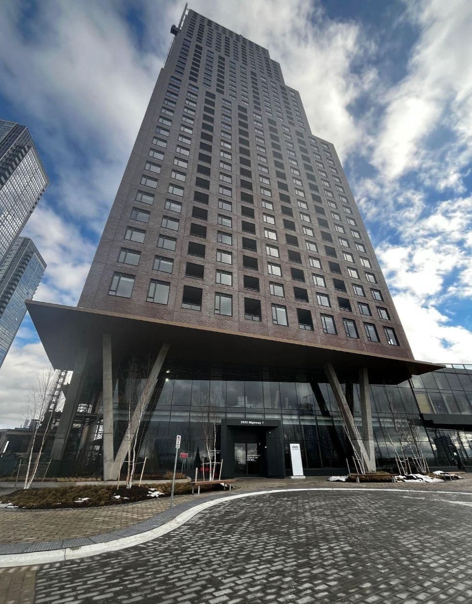 2920 Highway 7 N/A 1813, Vaughan, ON L4K 0P4