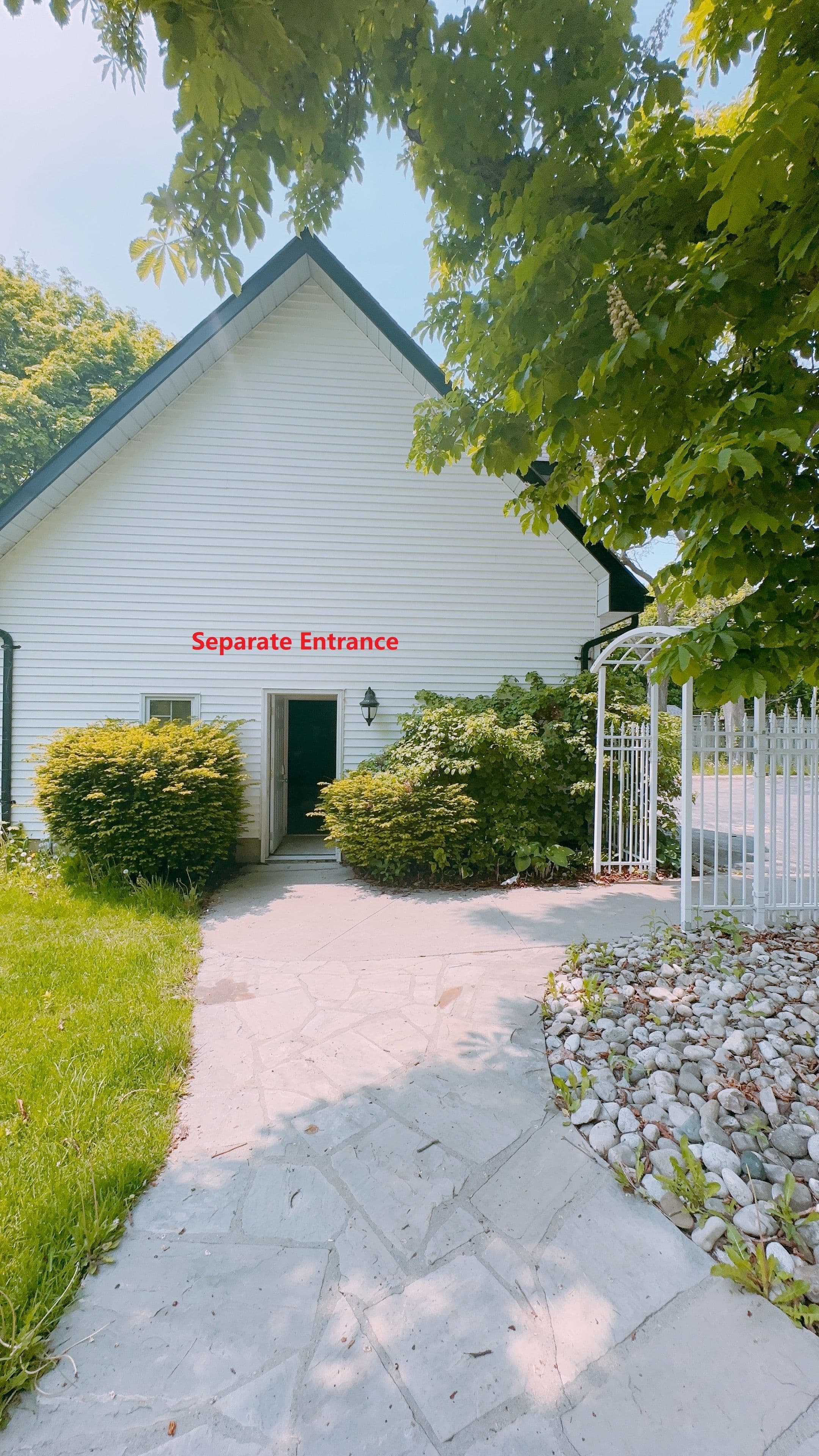 555 Military Trail, Toronto E09, ON M1E 4S7