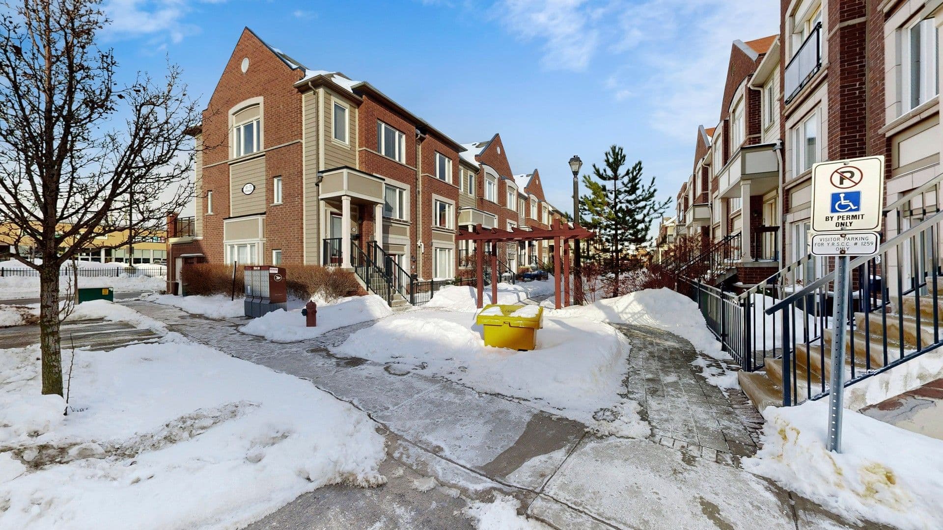 55 Burton Howard Drive, Aurora, ON L4G 0S3