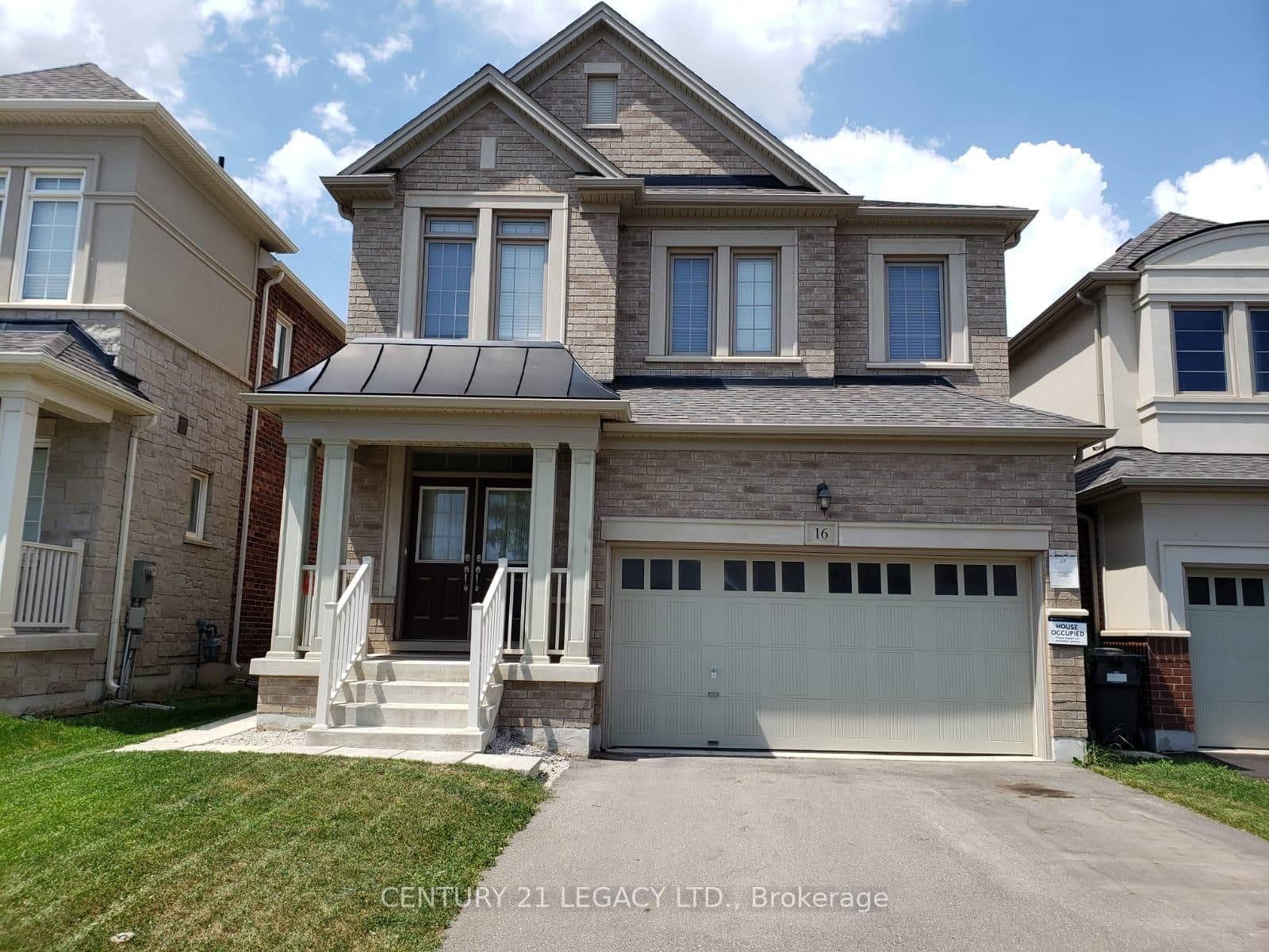 16 Mussle White Road, Brampton, ON L6Y 0E3