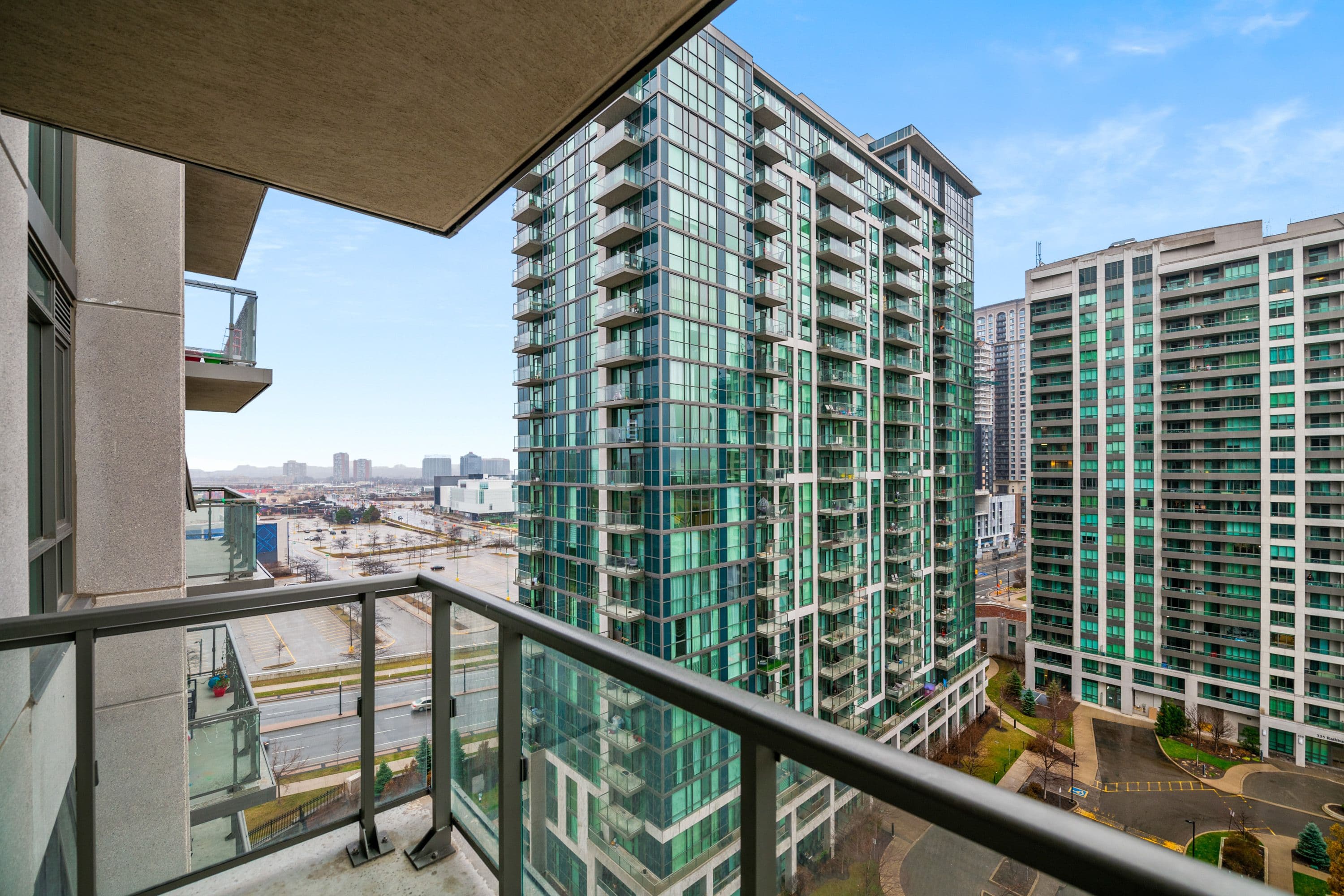 349 Rathburn Road 1508, Mississauga, ON L5B 0G9