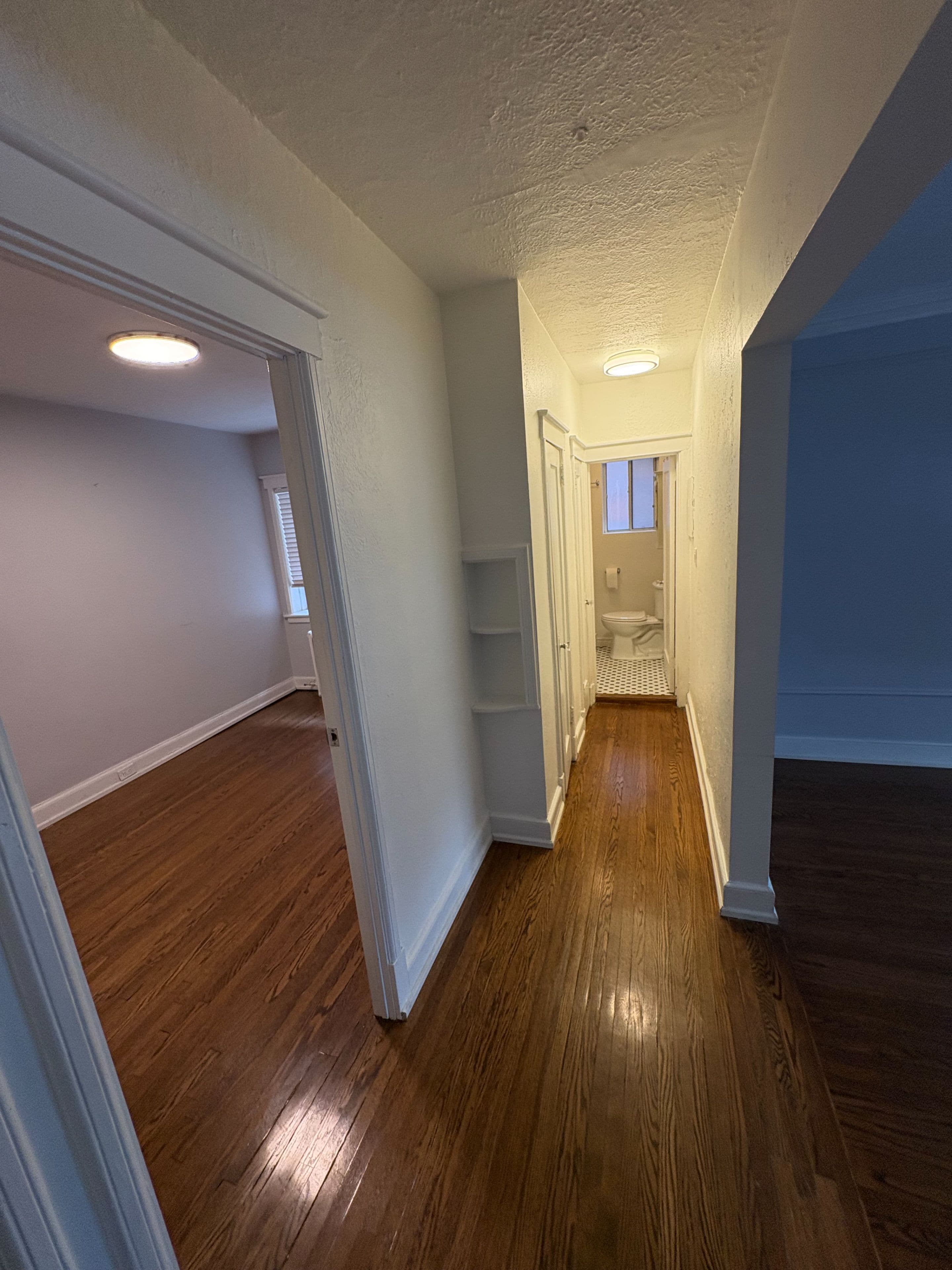 1648 Bathurst Street 11, Toronto C03, ON M5P 3J7