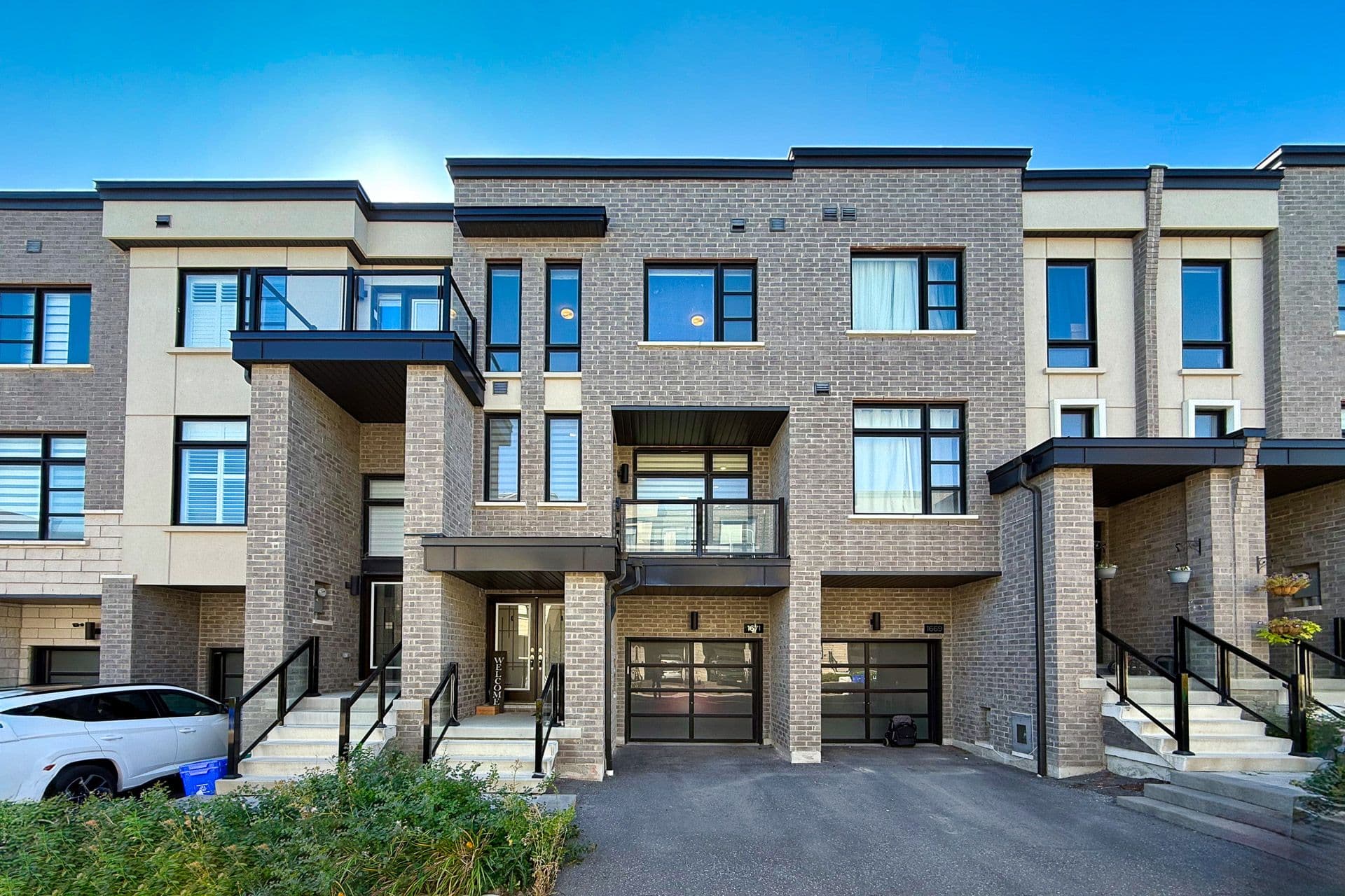 1671 Hidden Valley Glen N/A, Pickering, ON L1X 0H7