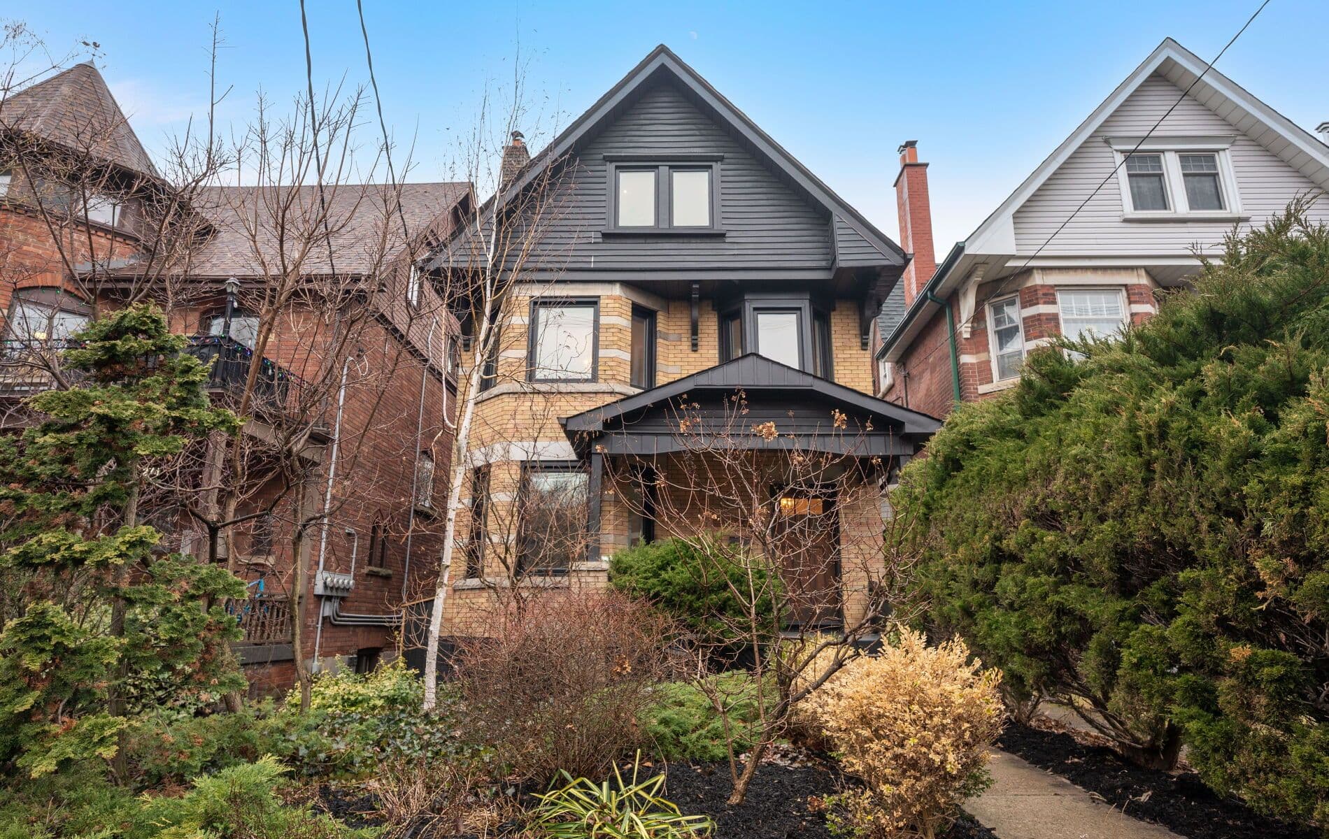 276 Roncesvalles Avenue, Toronto W01, ON M6R 2M2