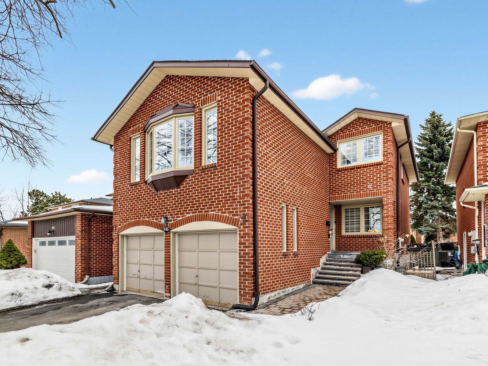 146 Crosby Avenue, Richmond Hill, ON L4C 9N5