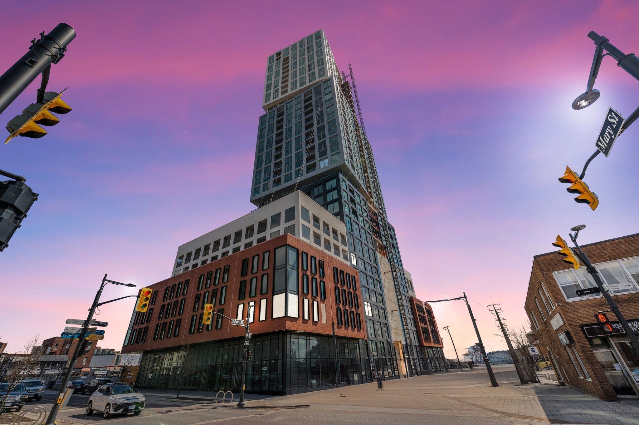 39 Mary Street 2203, Barrie, ON L4N 1S9