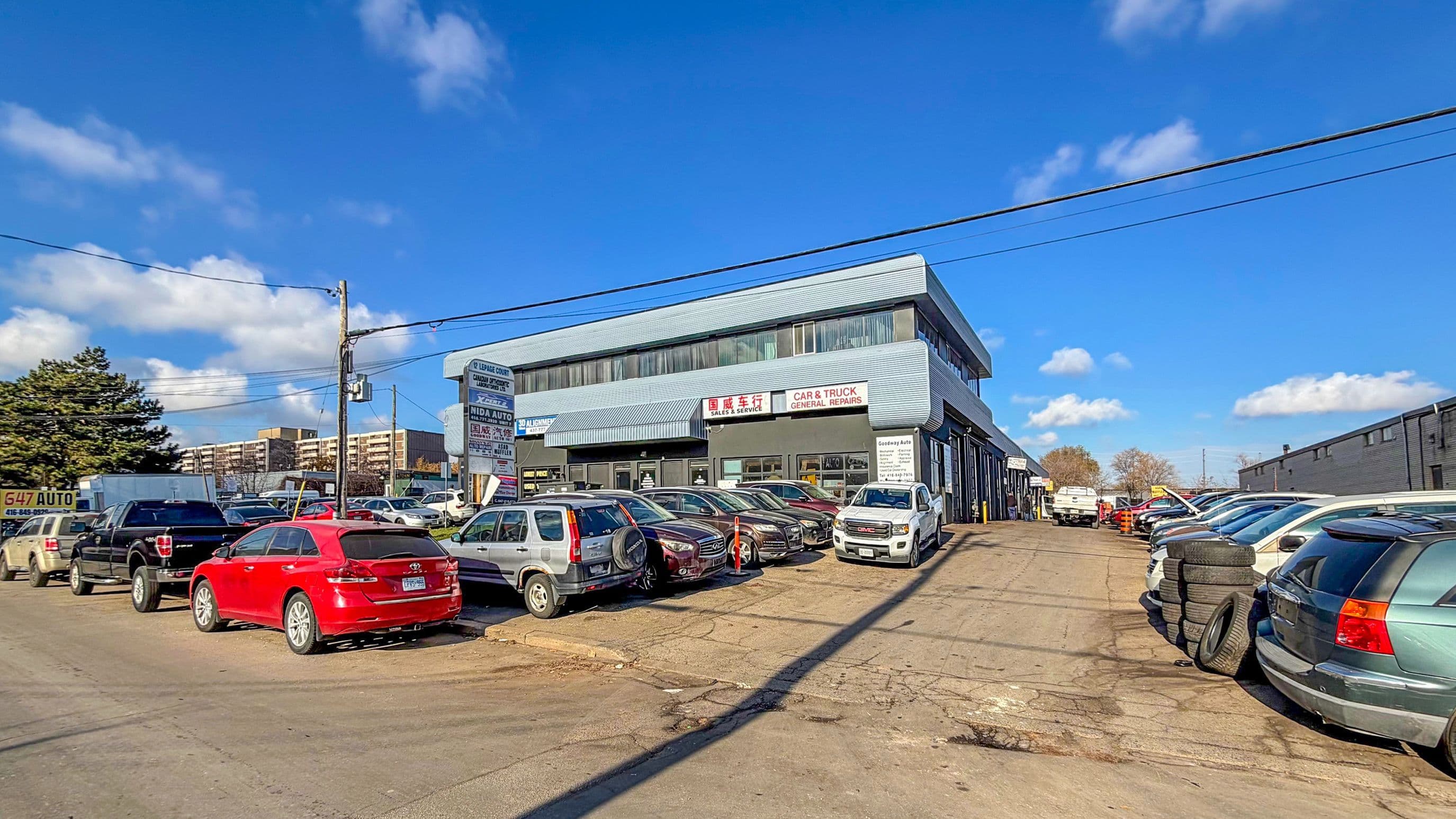 12 Lepage Court 2A, Toronto W05, ON M3J 1Z9