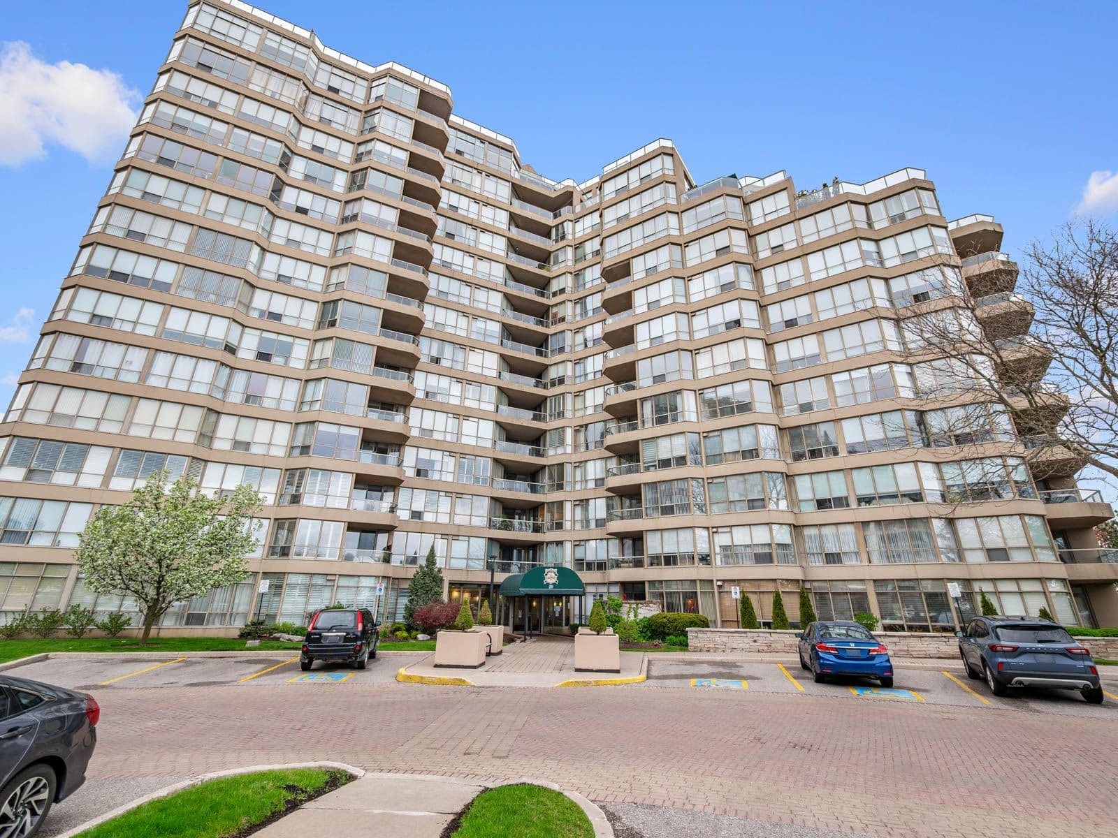 20 Guildwood Parkway 311, Toronto E08, ON M1E 5B6