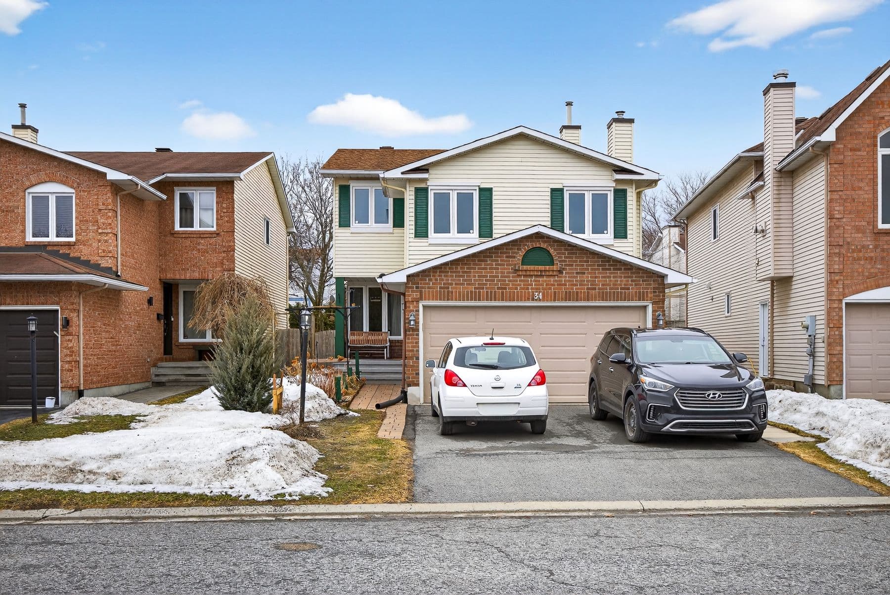 34 Waterton Crescent, Kanata, ON K2M 1Y8