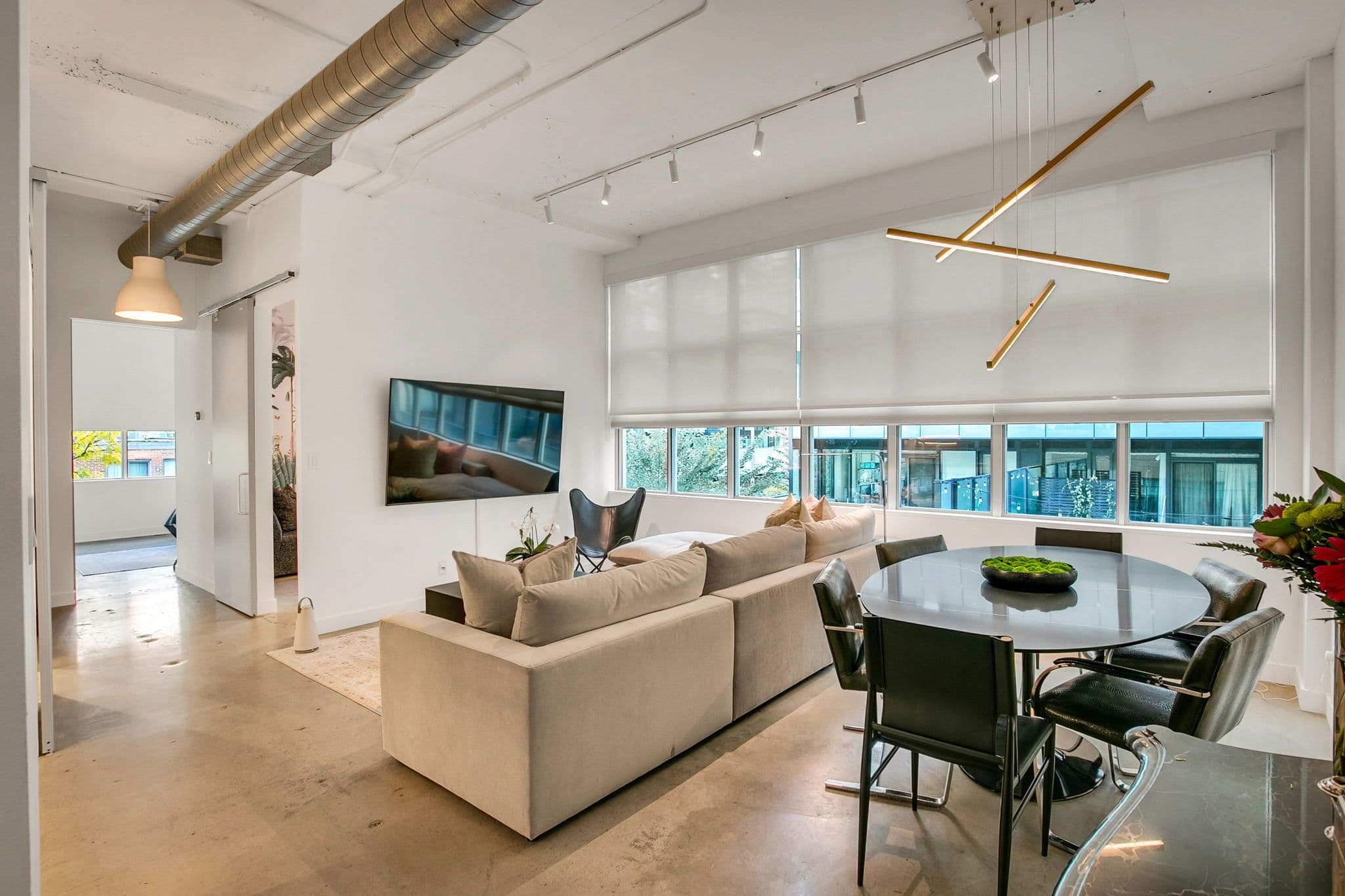 188 Eglinton Avenue E 306, Toronto C10, ON M4P 2X7