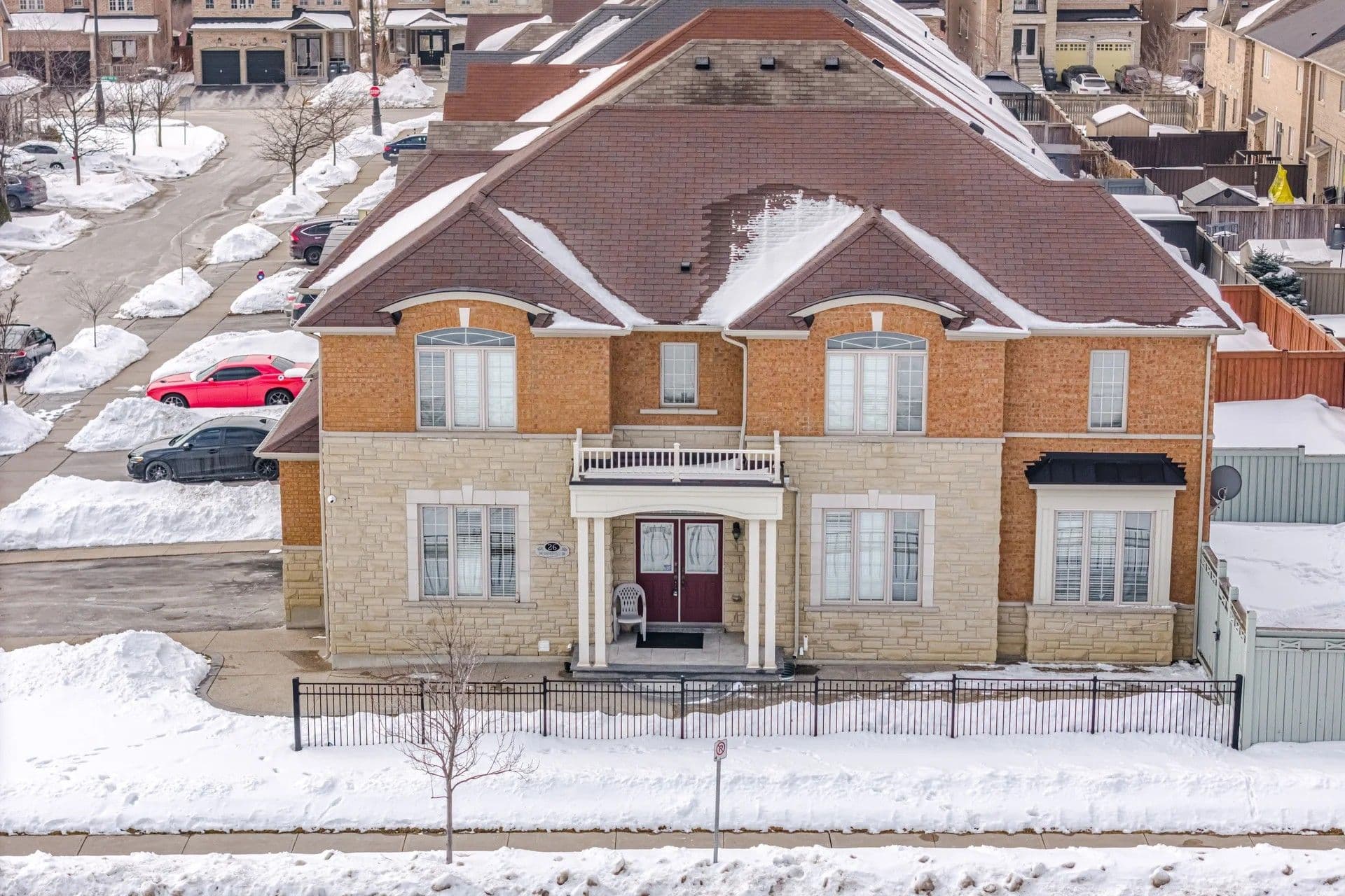 26 Drummondville Drive, Brampton, ON L6P 3M9