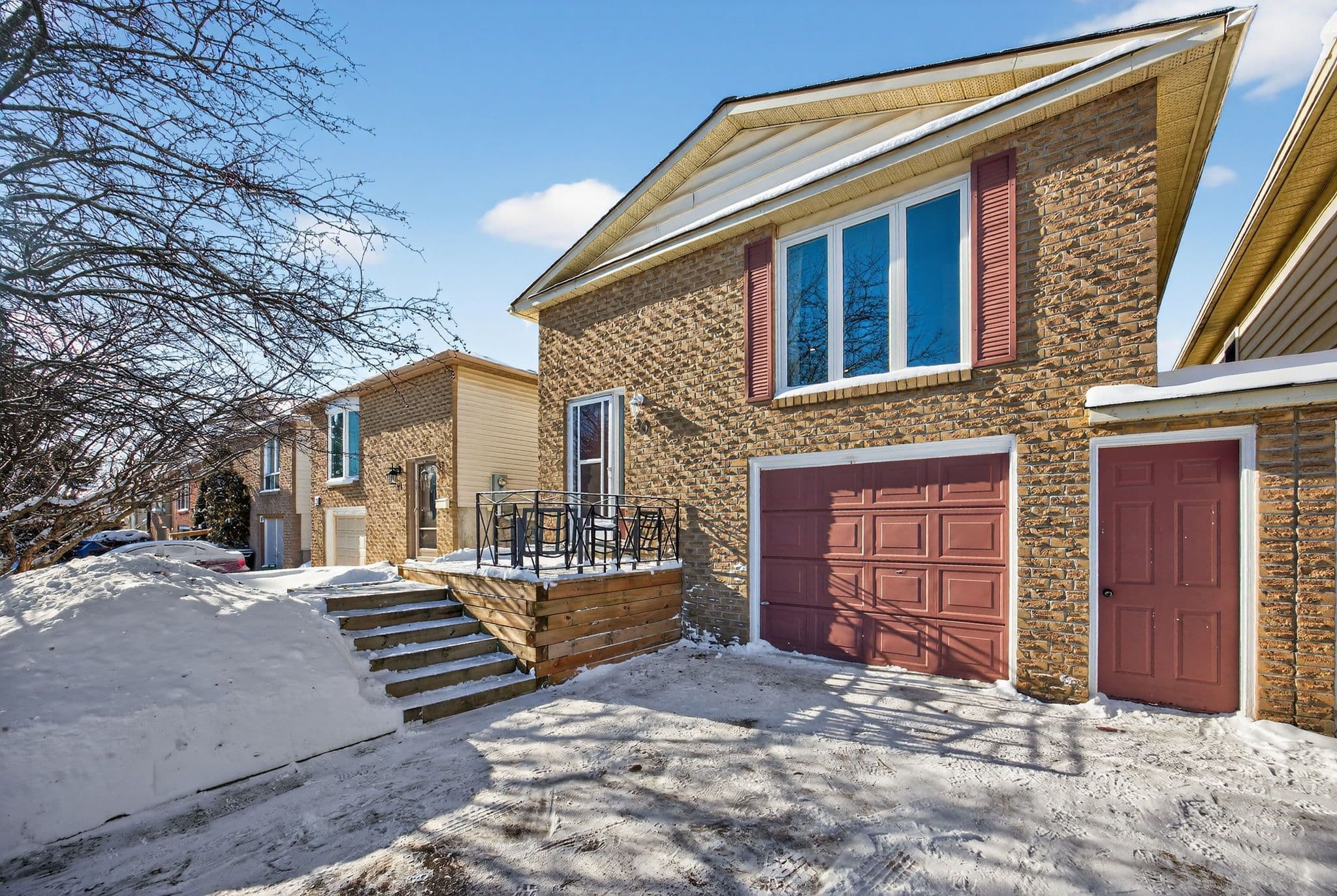 30 Longview Drive, Bradford West Gwillimbury, ON L3Z 2H2