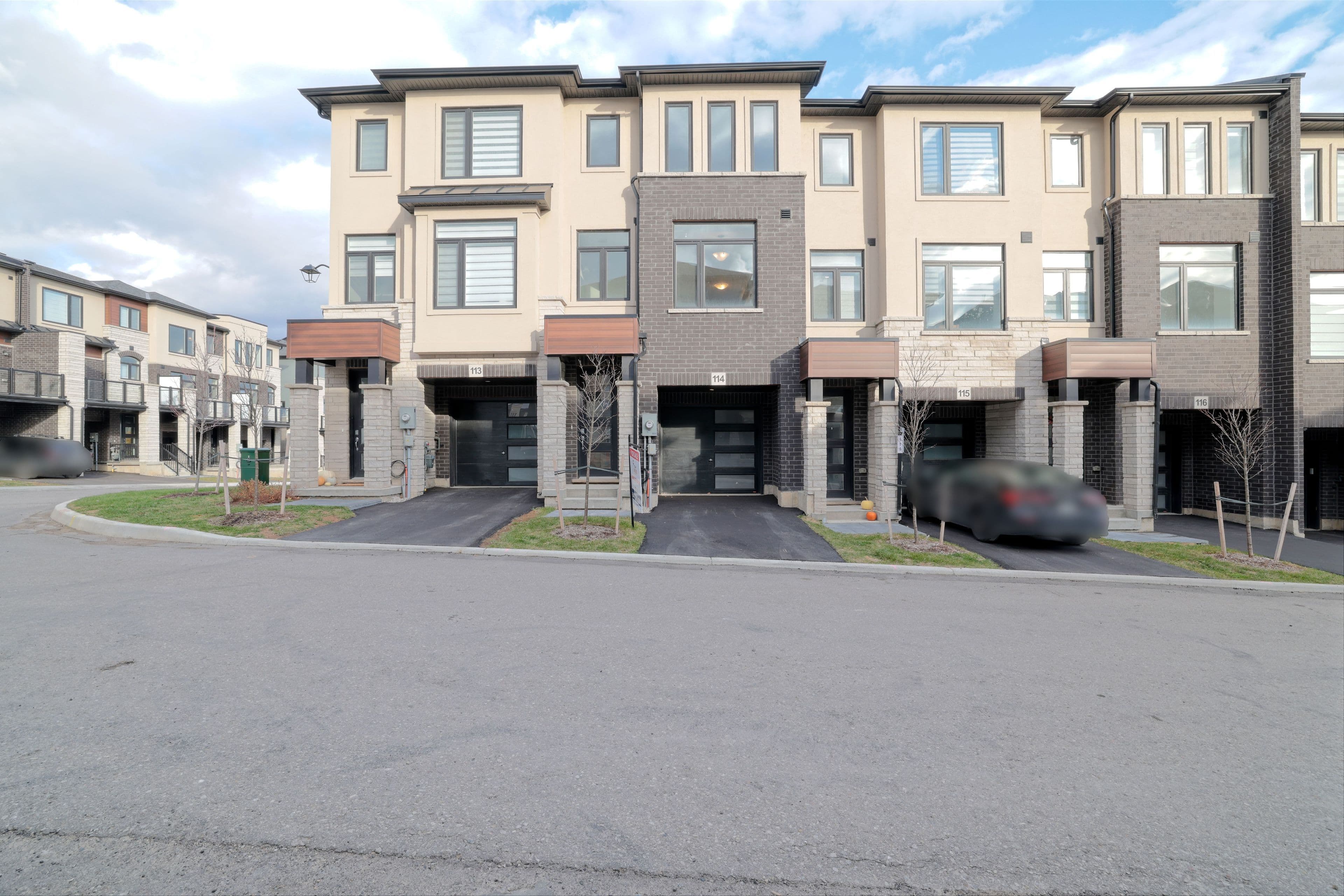 155 Equestrian Way 114, Cambridge, ON N3E 0E8