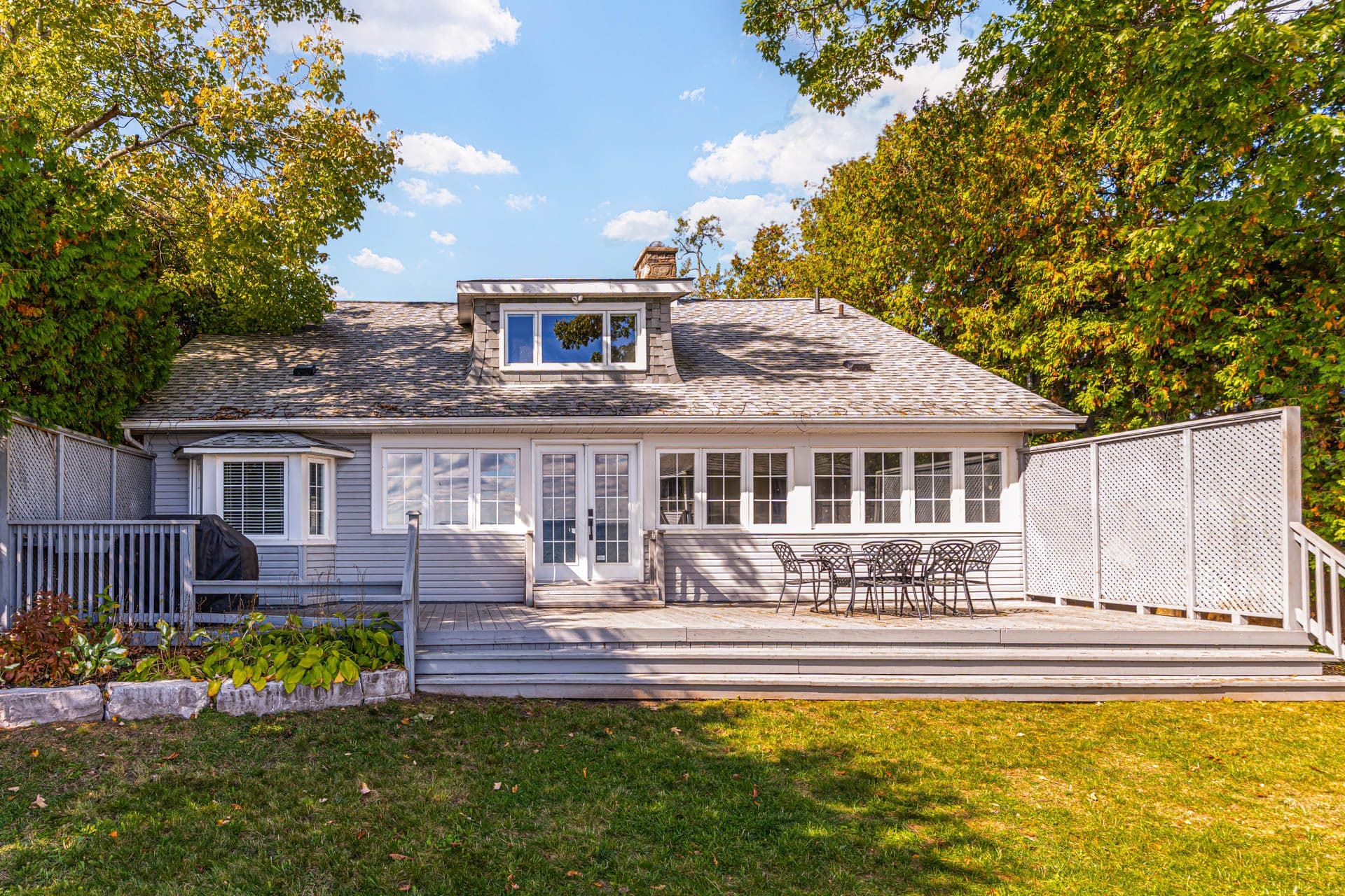 41 Sunnypoint Drive, Innisfil, ON L9S 2X4